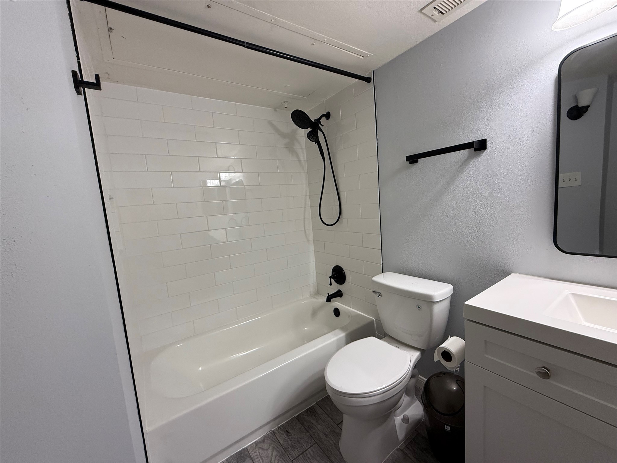2626 Holly Hall Street 1208 Property Photo 8