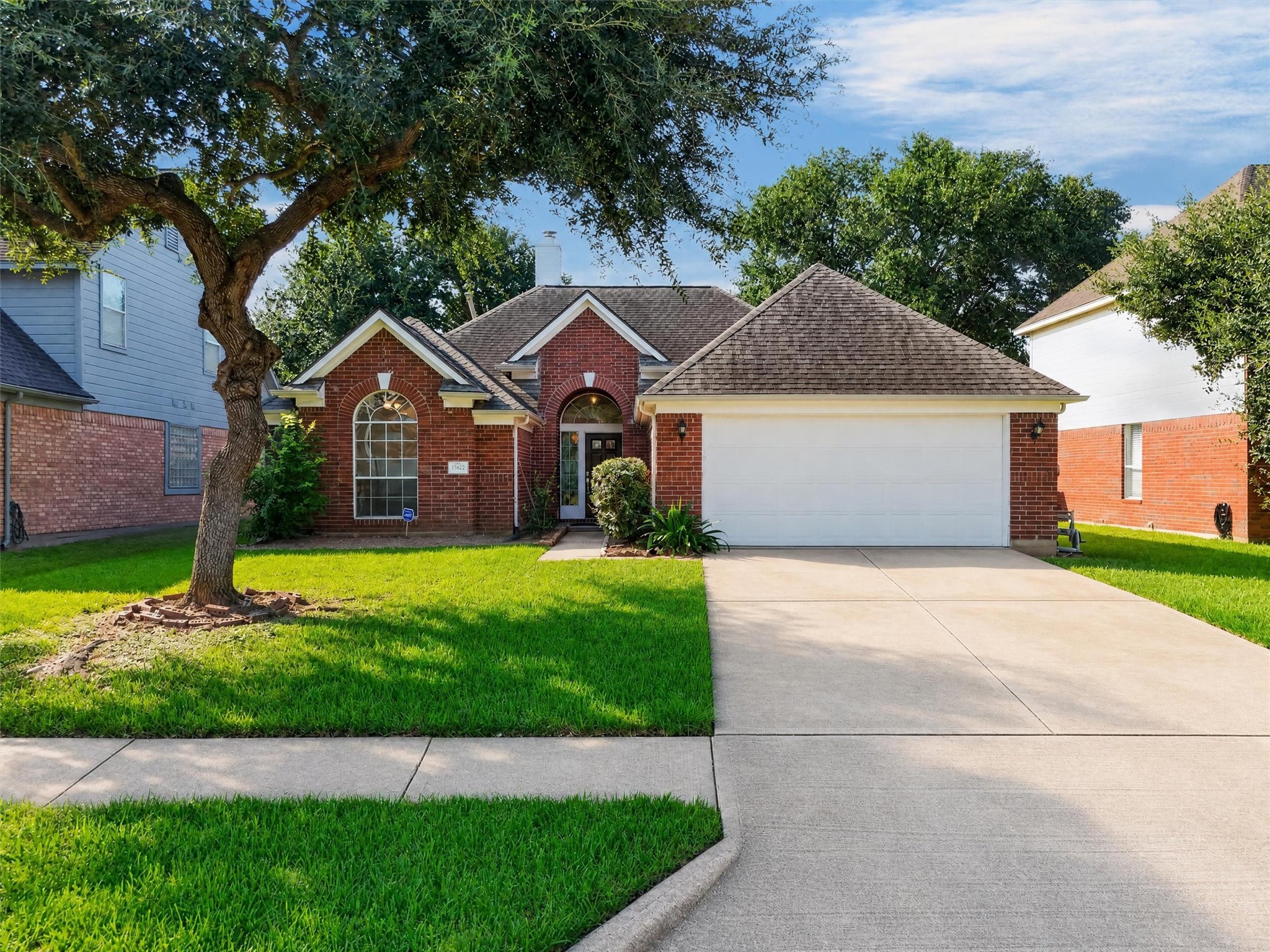 15627 Rosewood Hill Court Property Photo 1