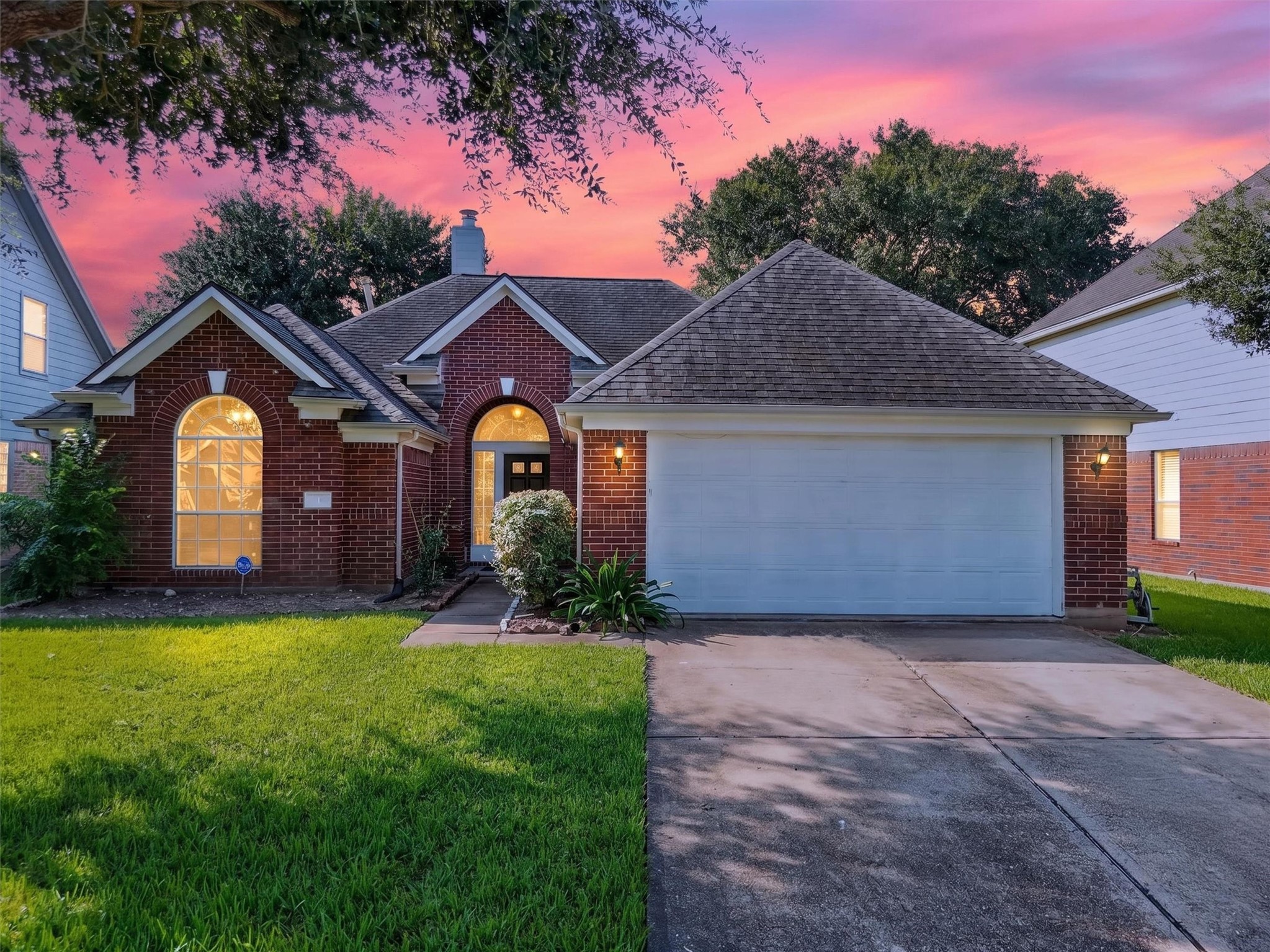 15627 Rosewood Hill Court Property Photo 2
