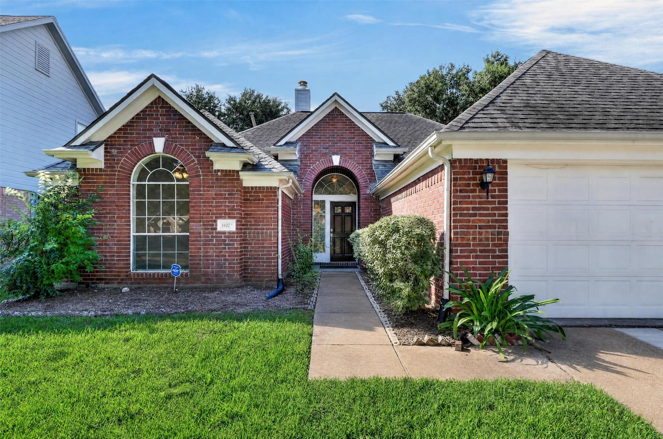 15627 Rosewood Hill Court Property Photo 4