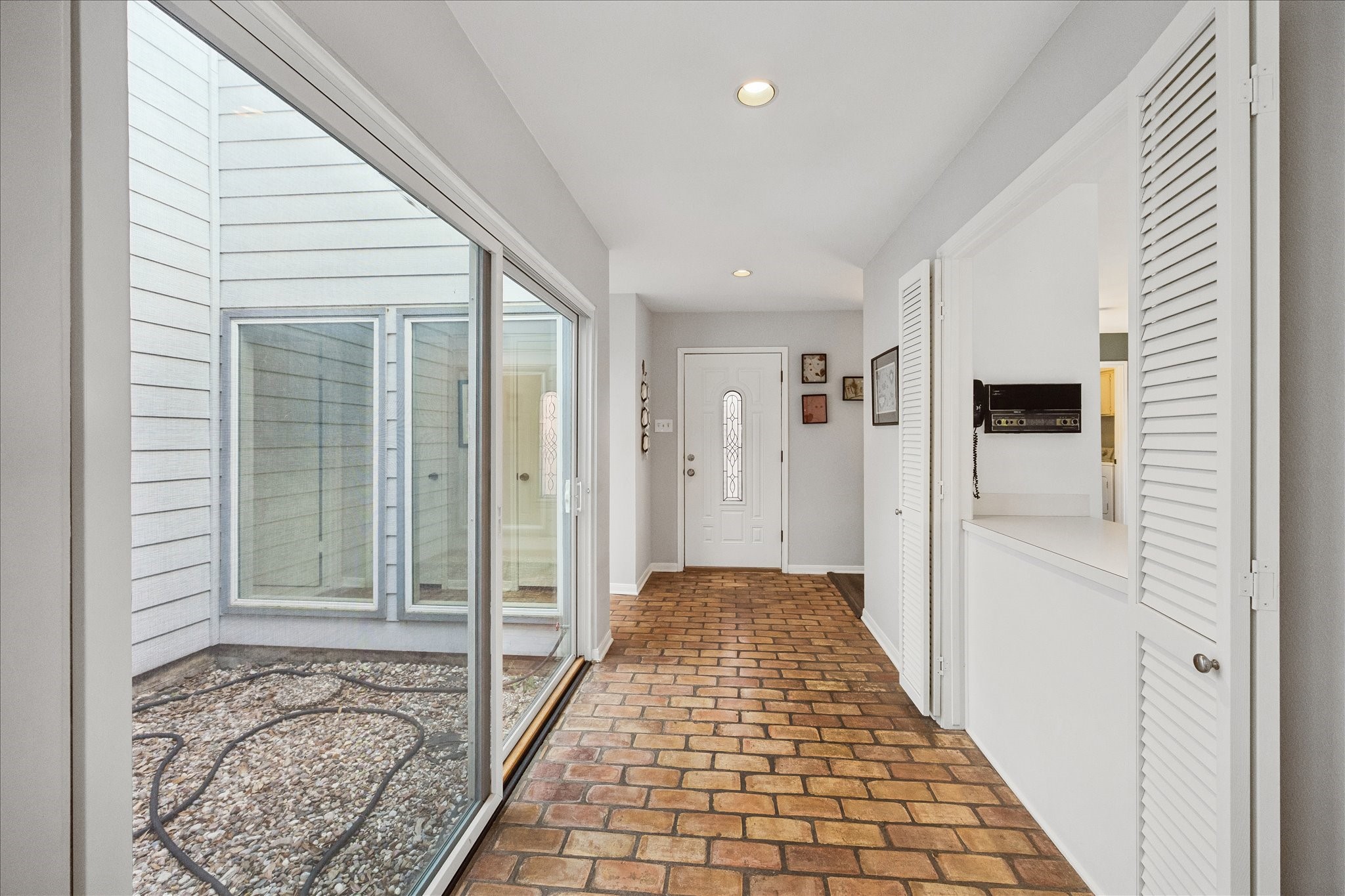 11510 Overbrook Lane Property Photo 9
