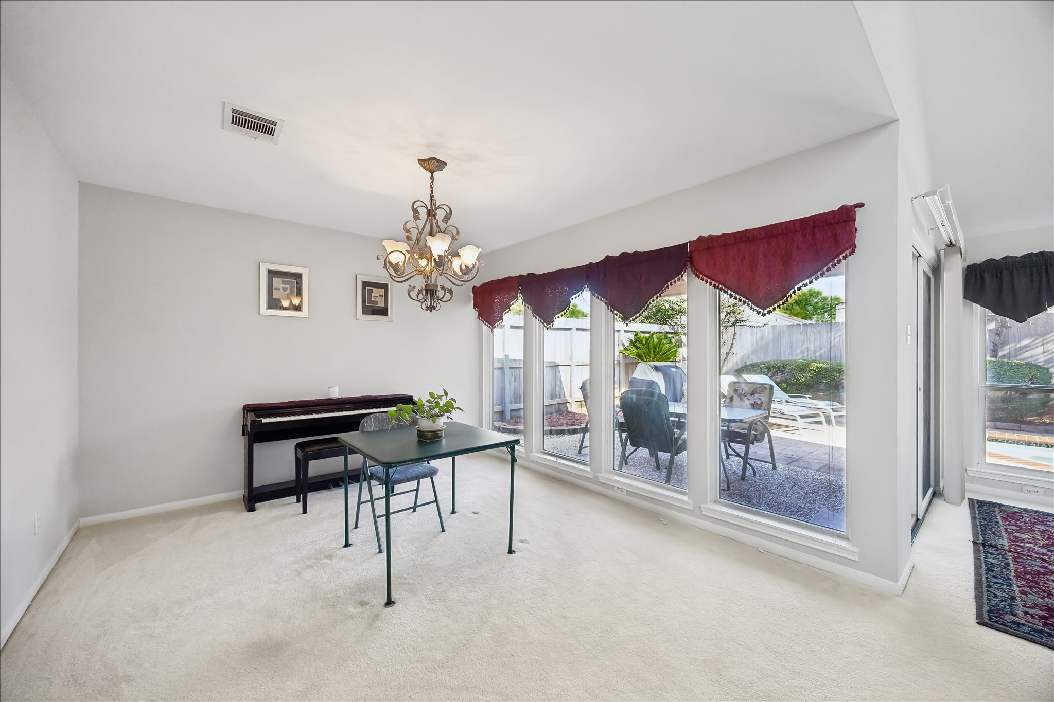 11510 Overbrook Lane Property Photo 10