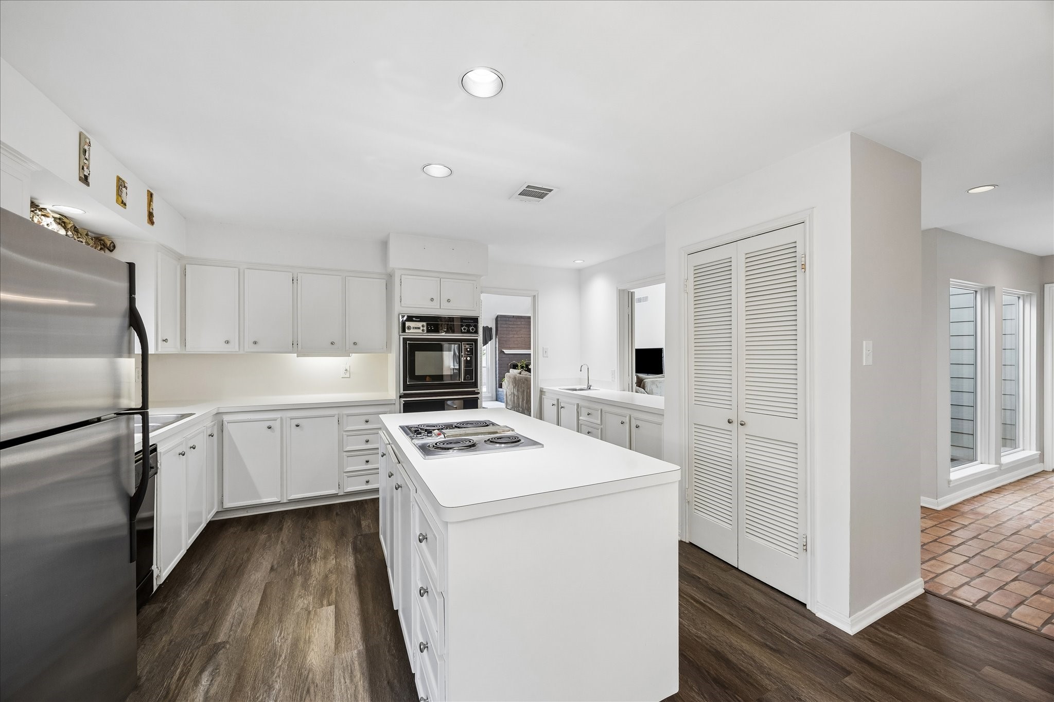 11510 Overbrook Lane Property Photo 13