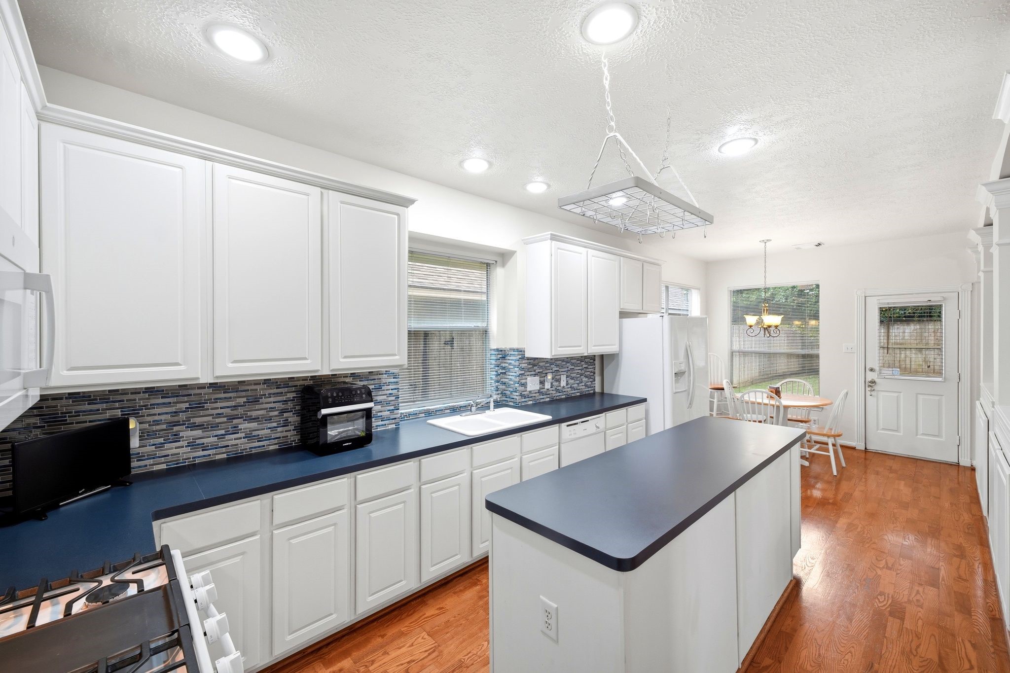 9331 Cantata Court Property Photo 8
