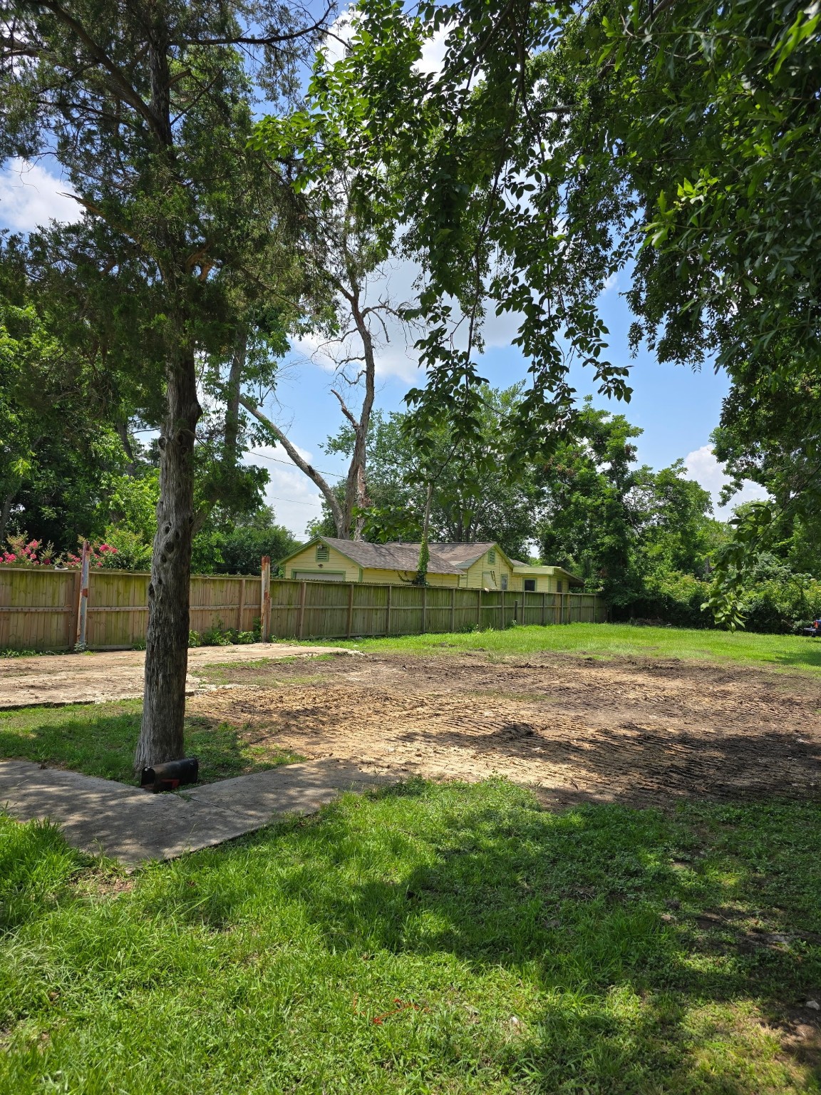 9009 Harrell Street Property Photo 2