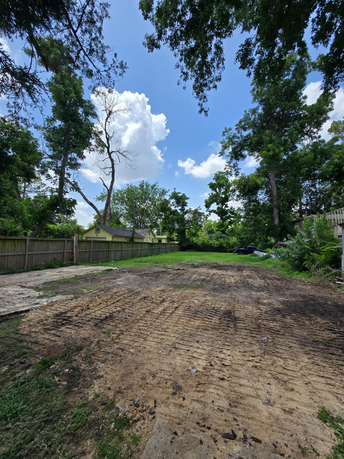 9009 Harrell Street Property Photo 3