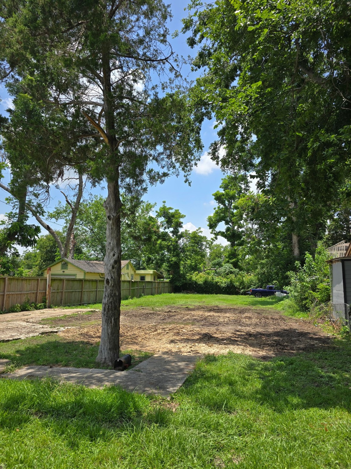 9009 Harrell Street Property Photo 5