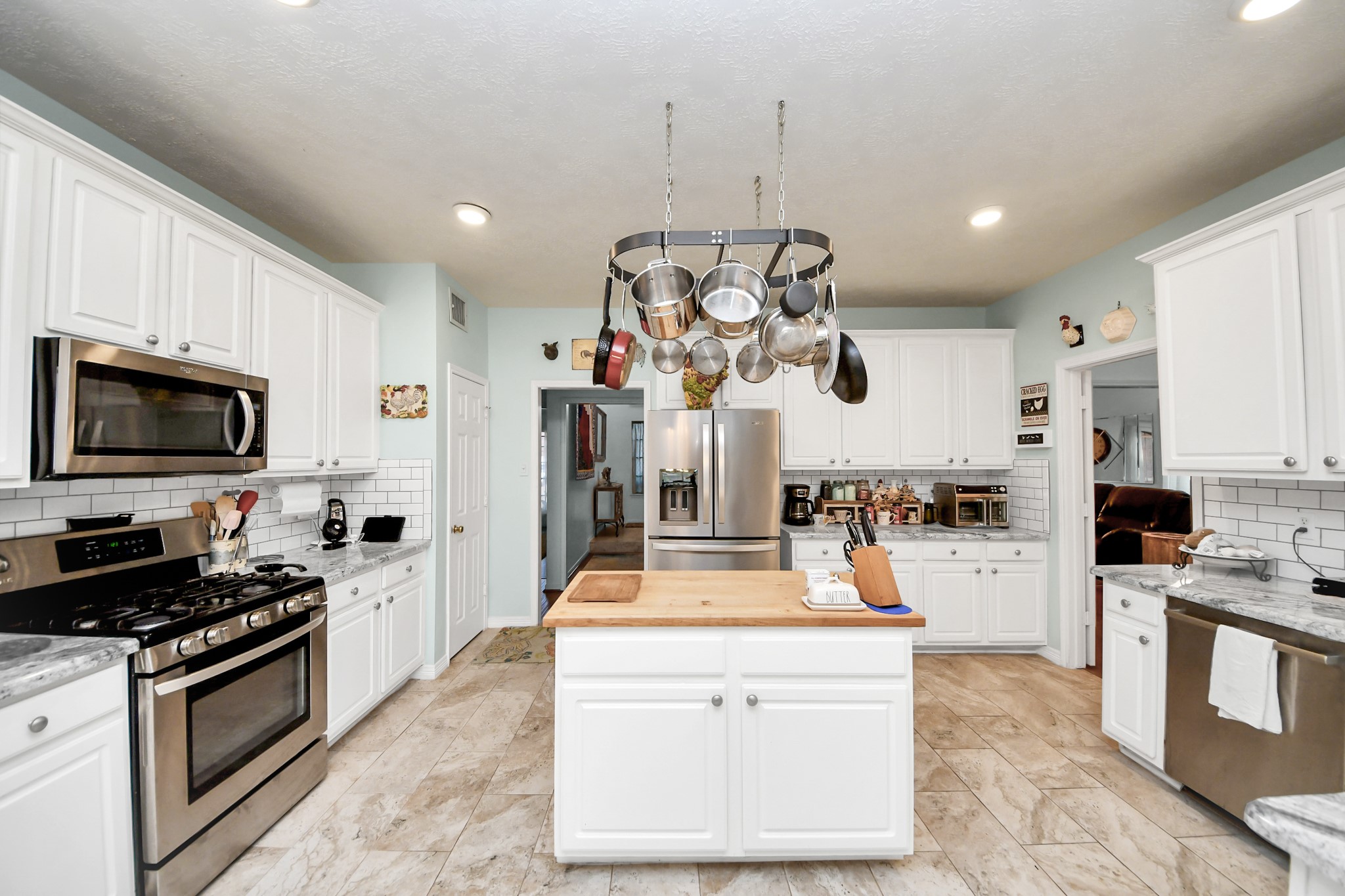 1408 N Pine Orchard Drive Property Photo 15
