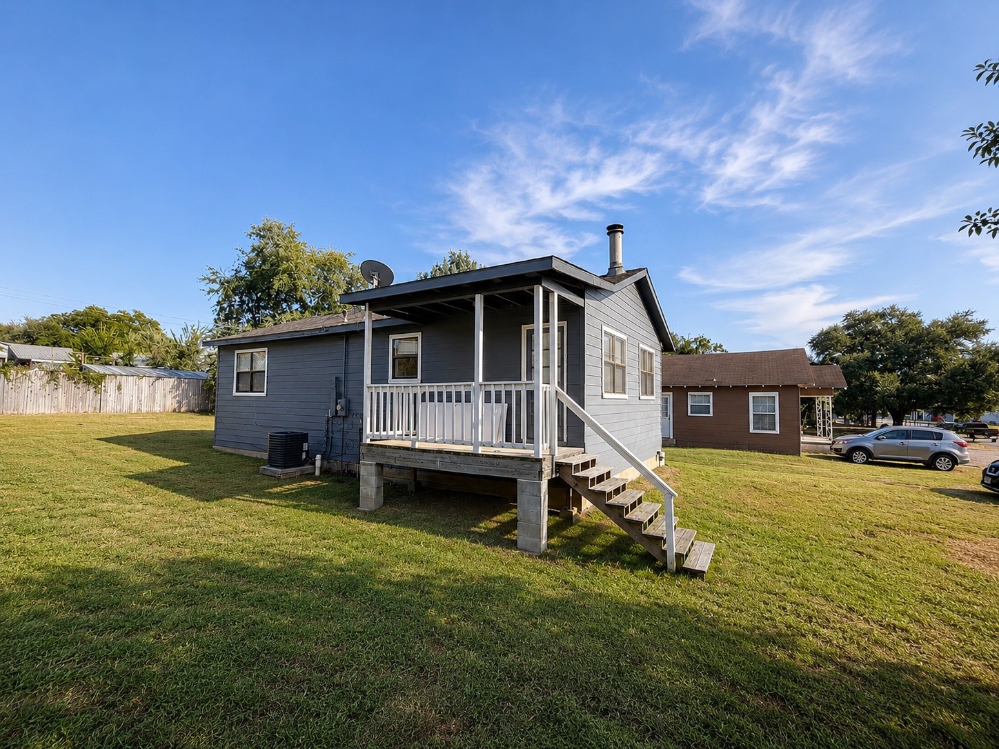 1036 15th Street Property Photo 1