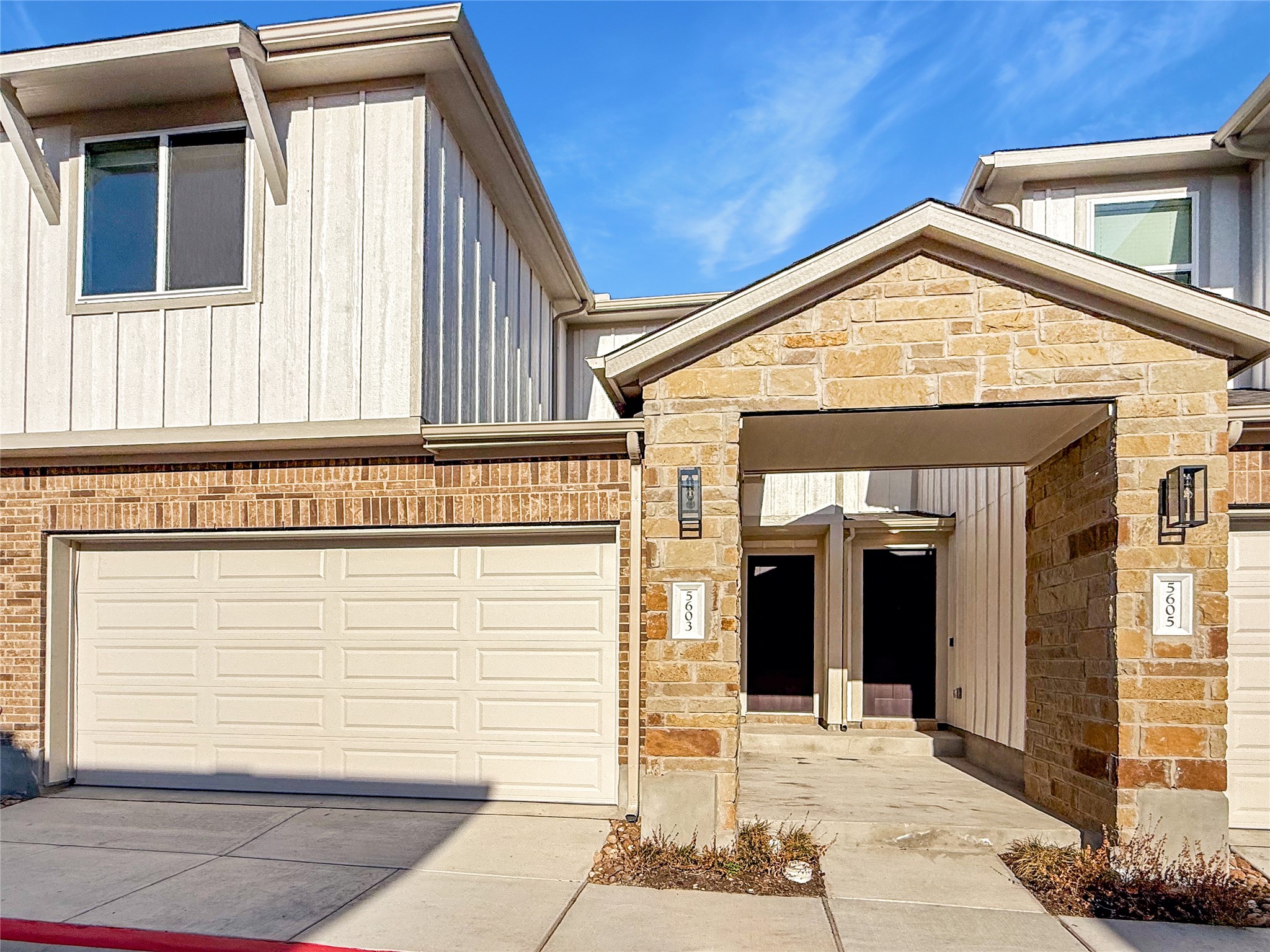 5603 Mobeetie Loop Property Photo 2