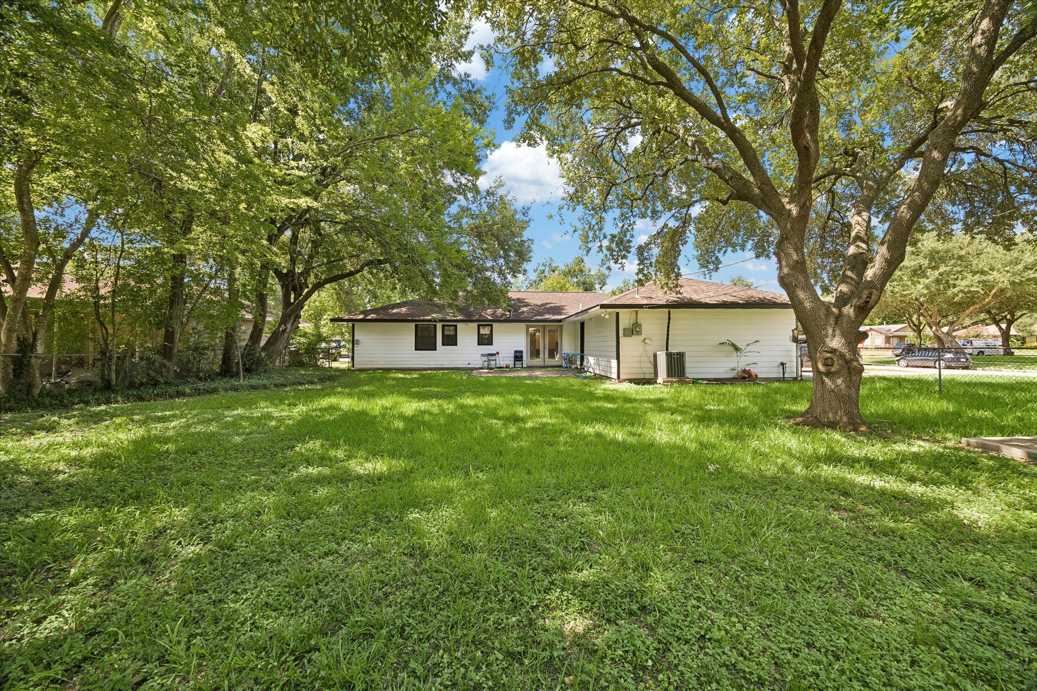 8510 Western Drive Property Photo 2