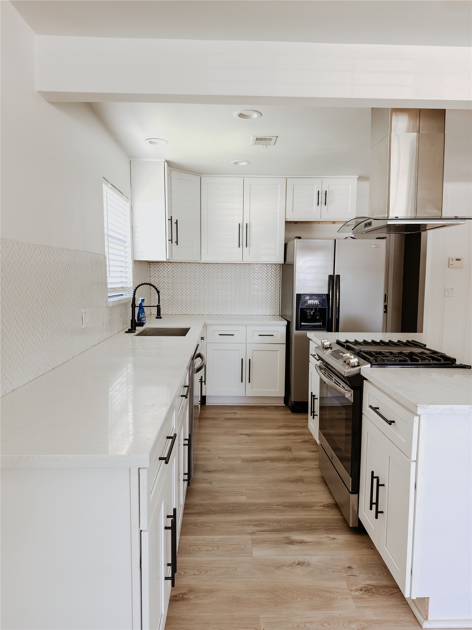 8510 Western Drive Property Photo 10