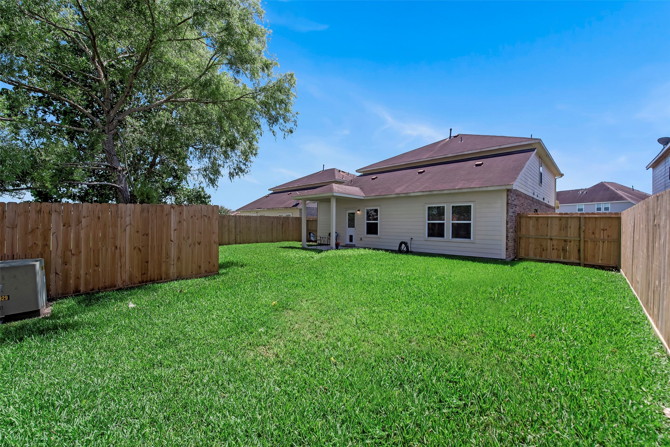 2073 Lepper Street Property Photo 32
