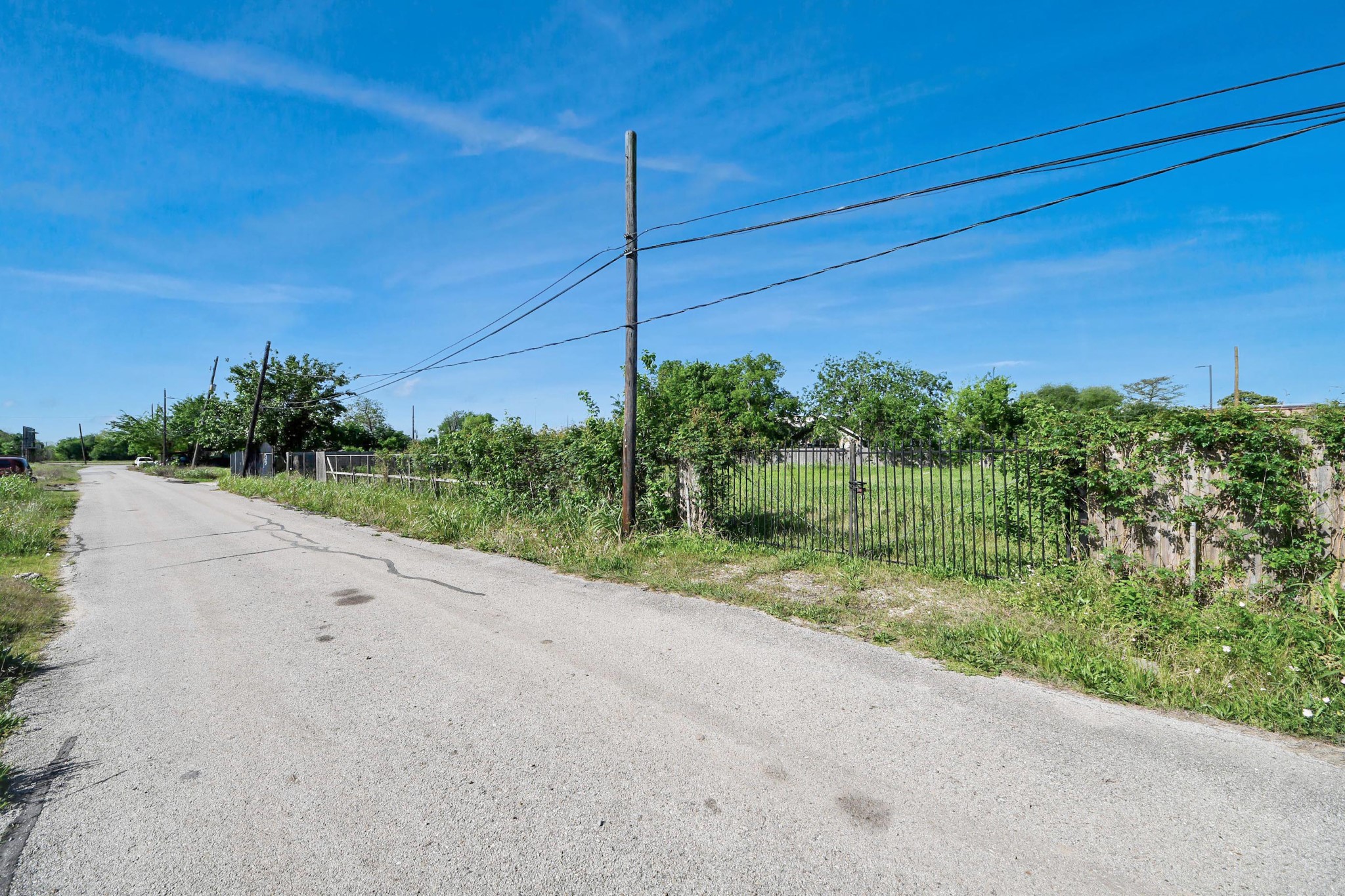 1403 Press Street Property Photo 8