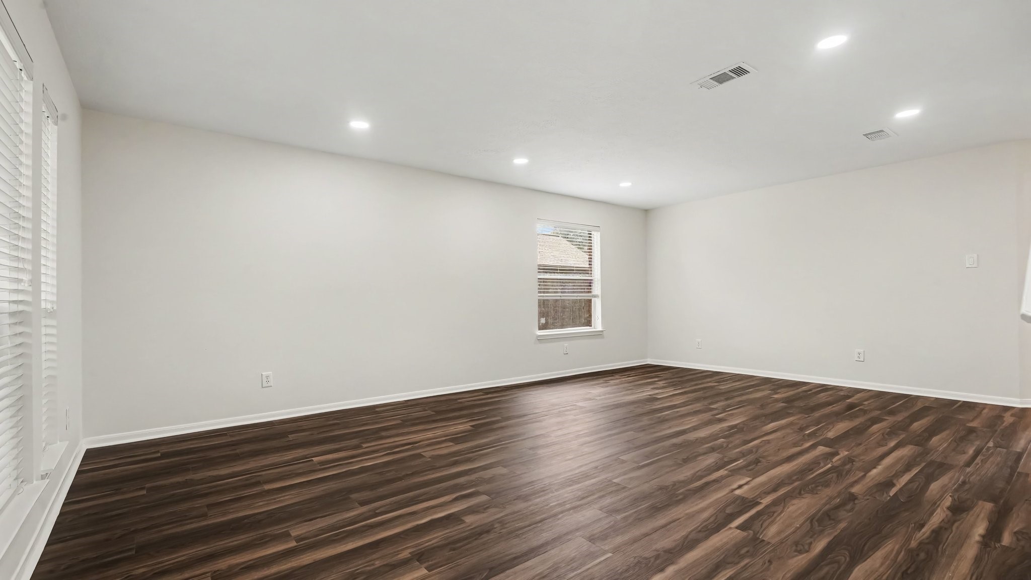 3014 Misty Isle Court Property Photo 8