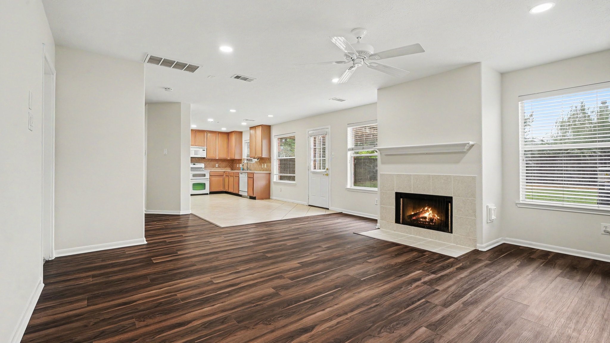 3014 Misty Isle Court Property Photo 13