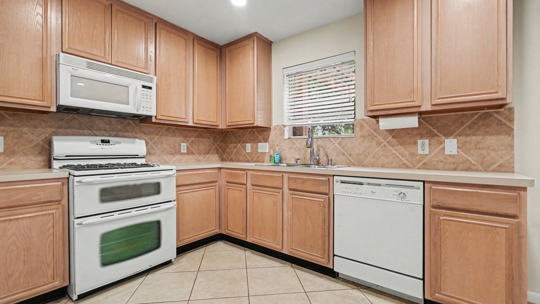 3014 Misty Isle Court Property Photo 16