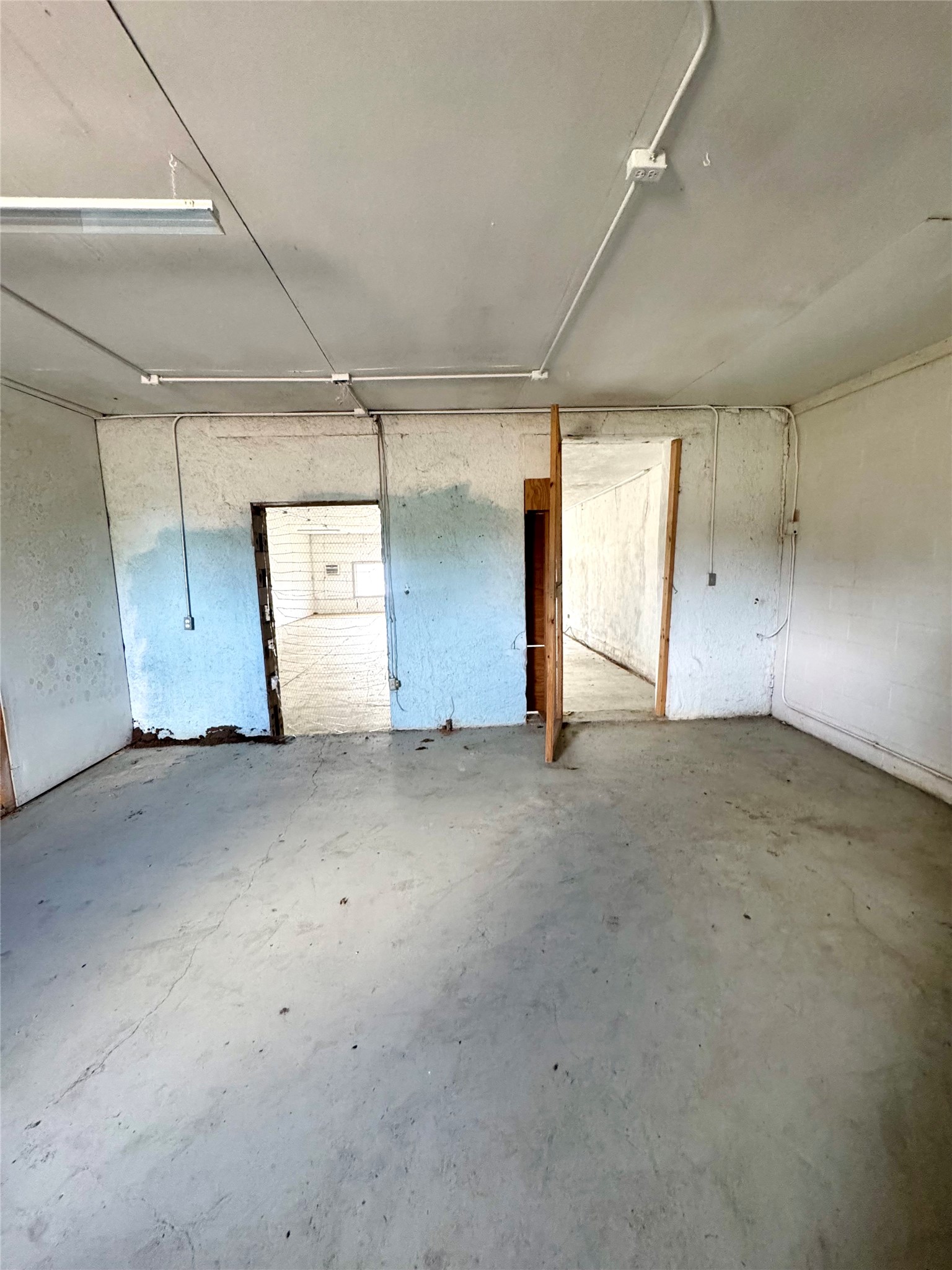 12149 State Highway 21 E Property Photo 10