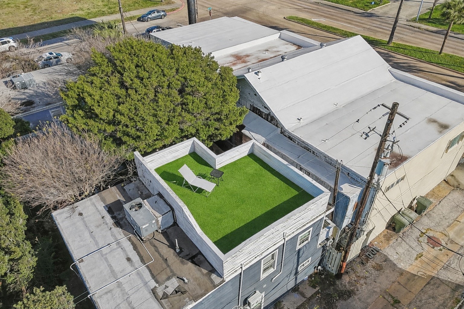 609 Sealy Street Rear Property Photo 12
