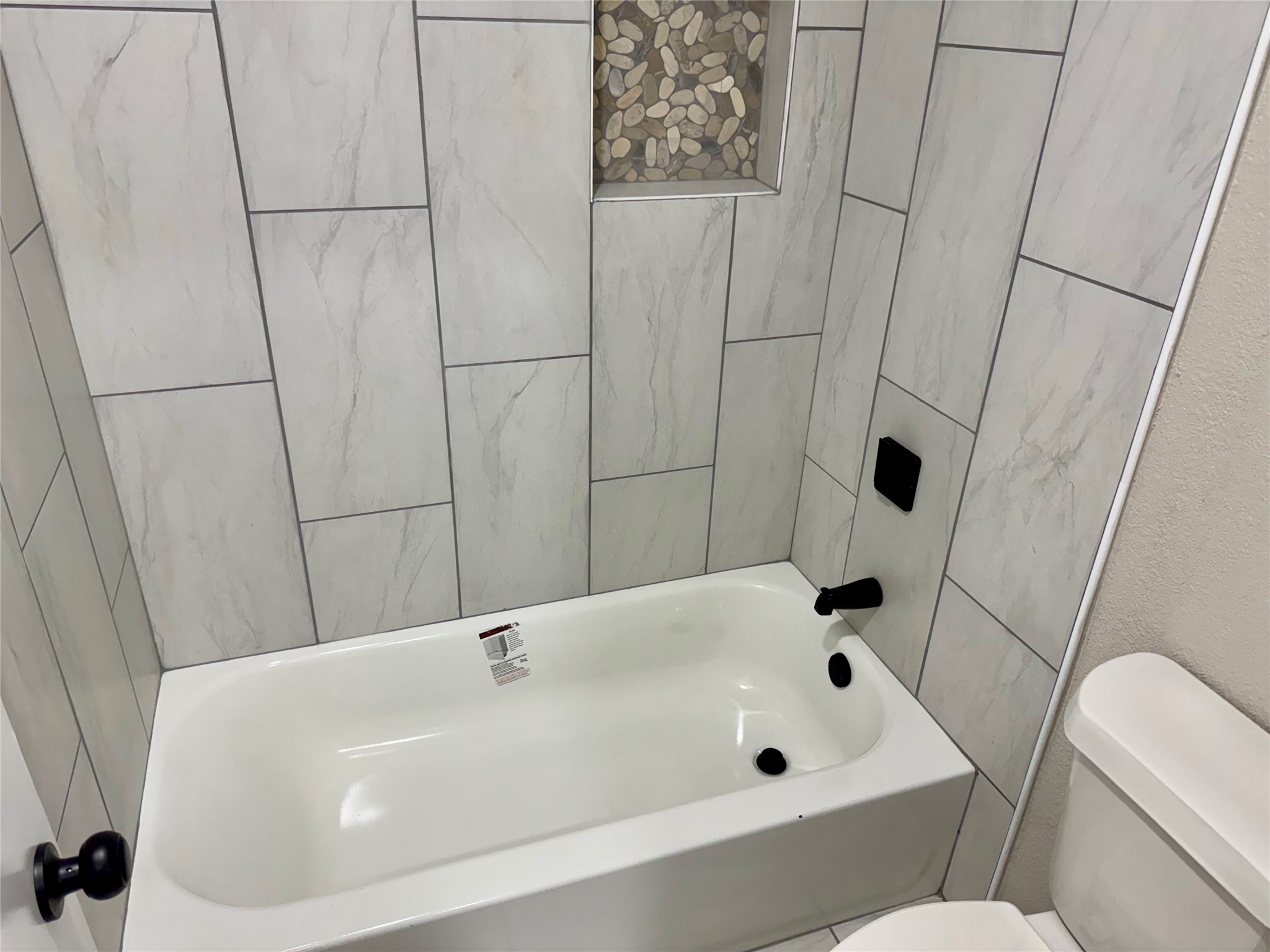 4231 Meadowbank Drive Property Photo 23