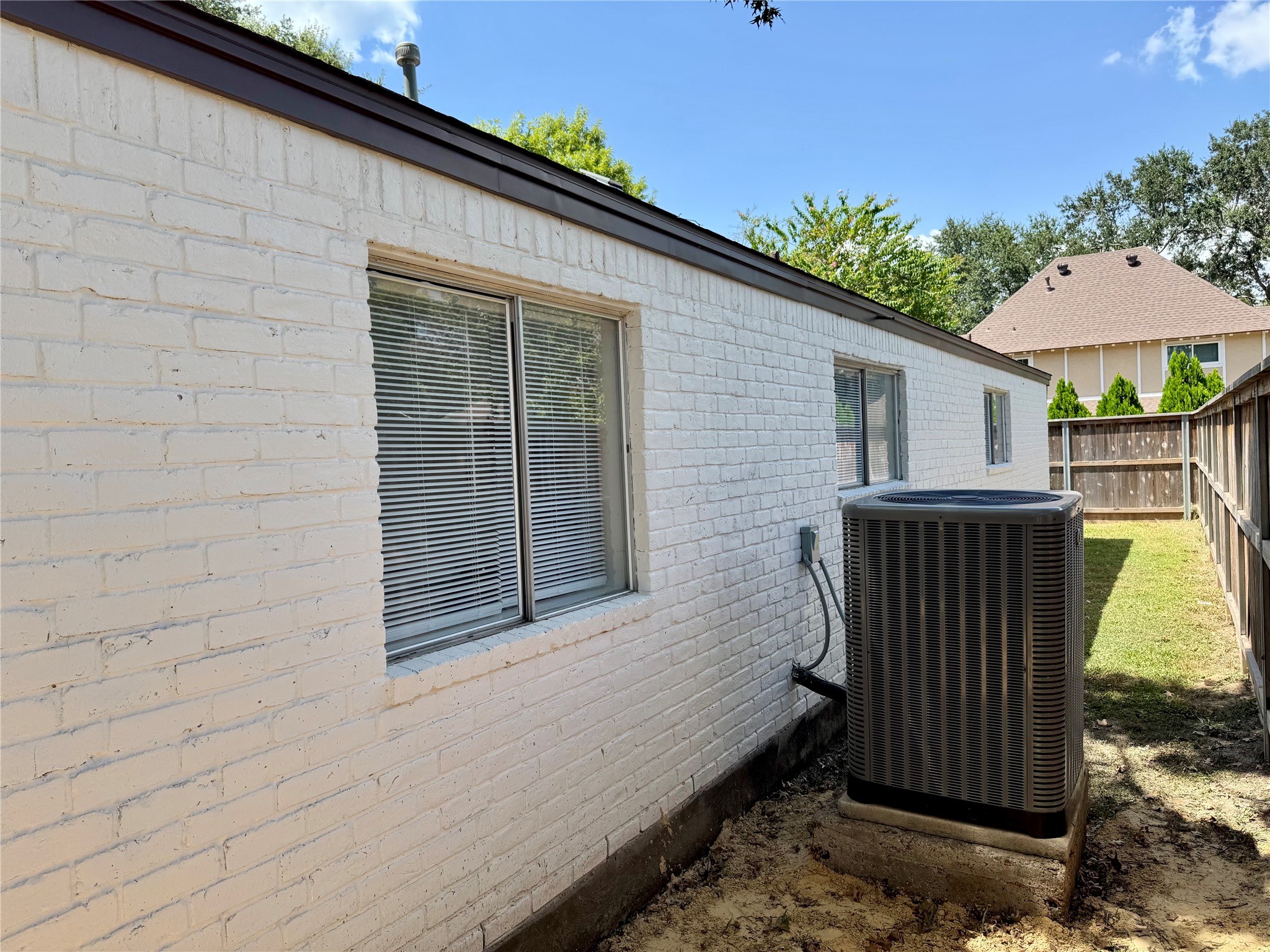 4231 Meadowbank Drive Property Photo 24