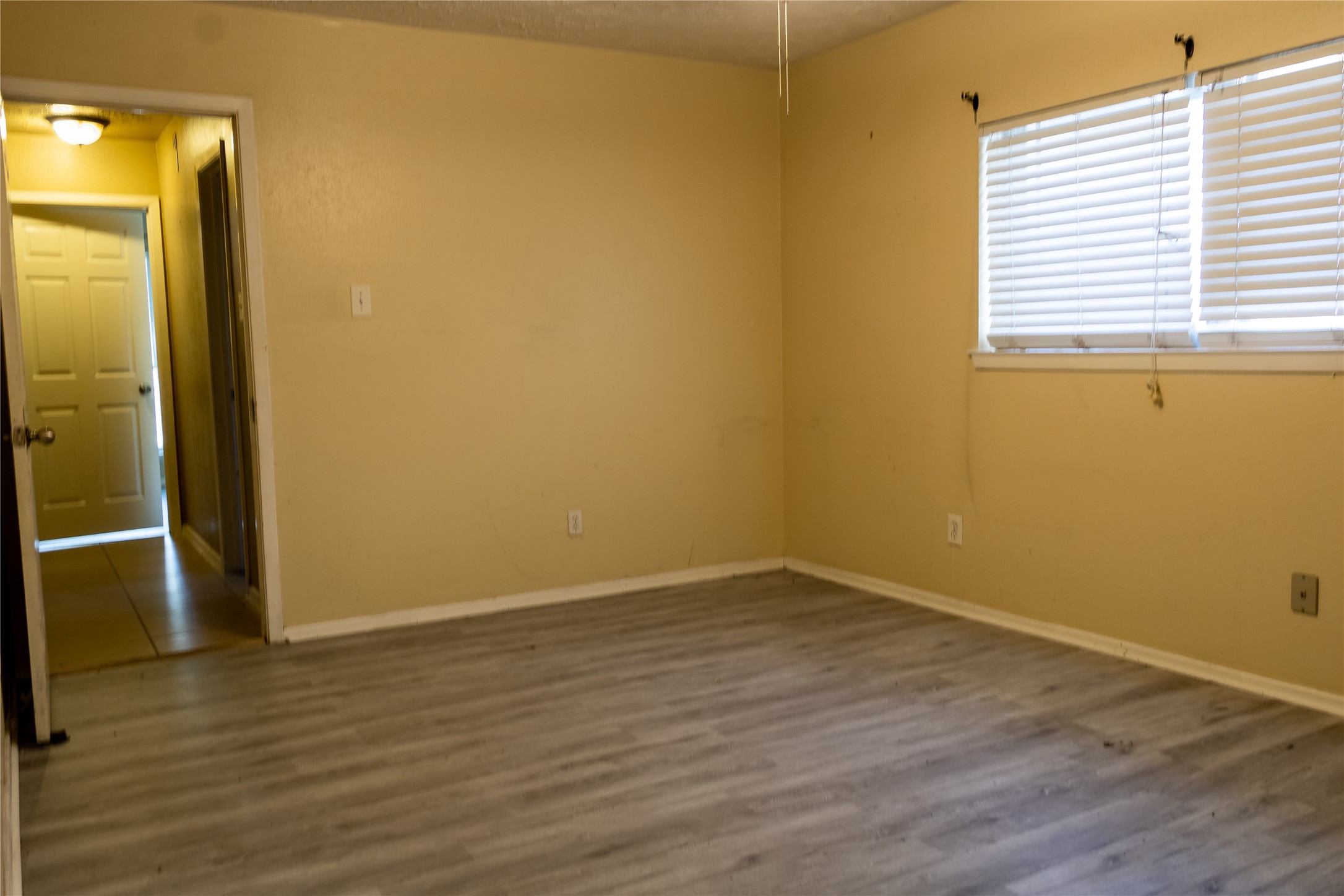 8215 Lone Bridge Lane Property Photo 9