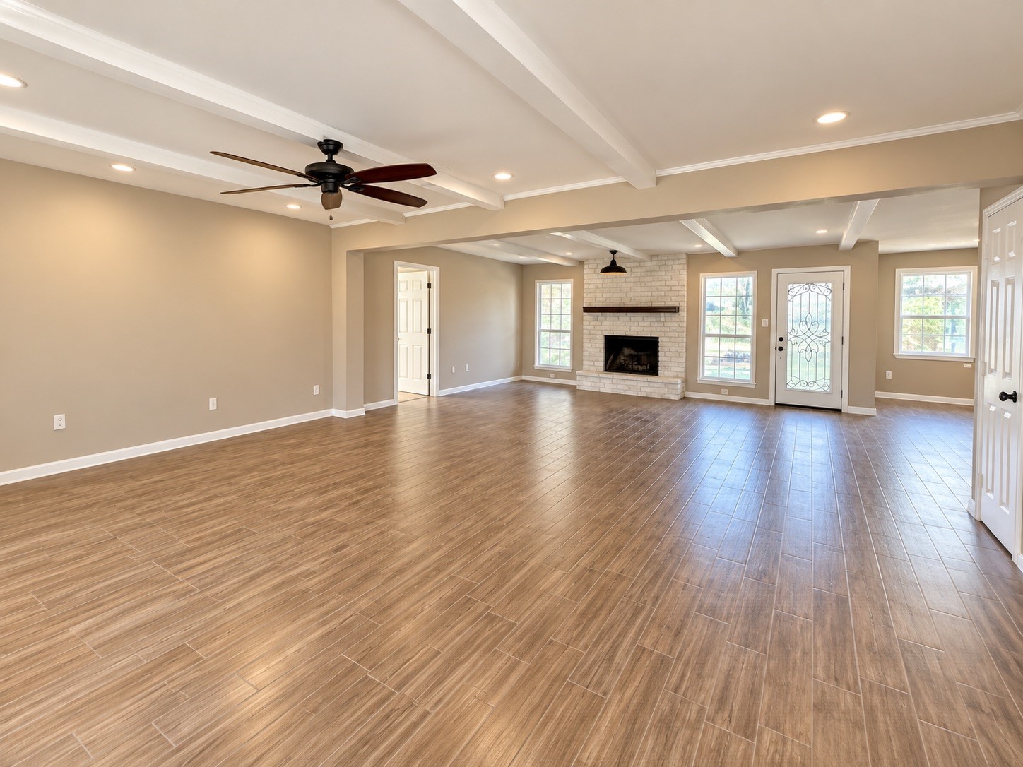 676 Ravensworth Drive Property Photo 3