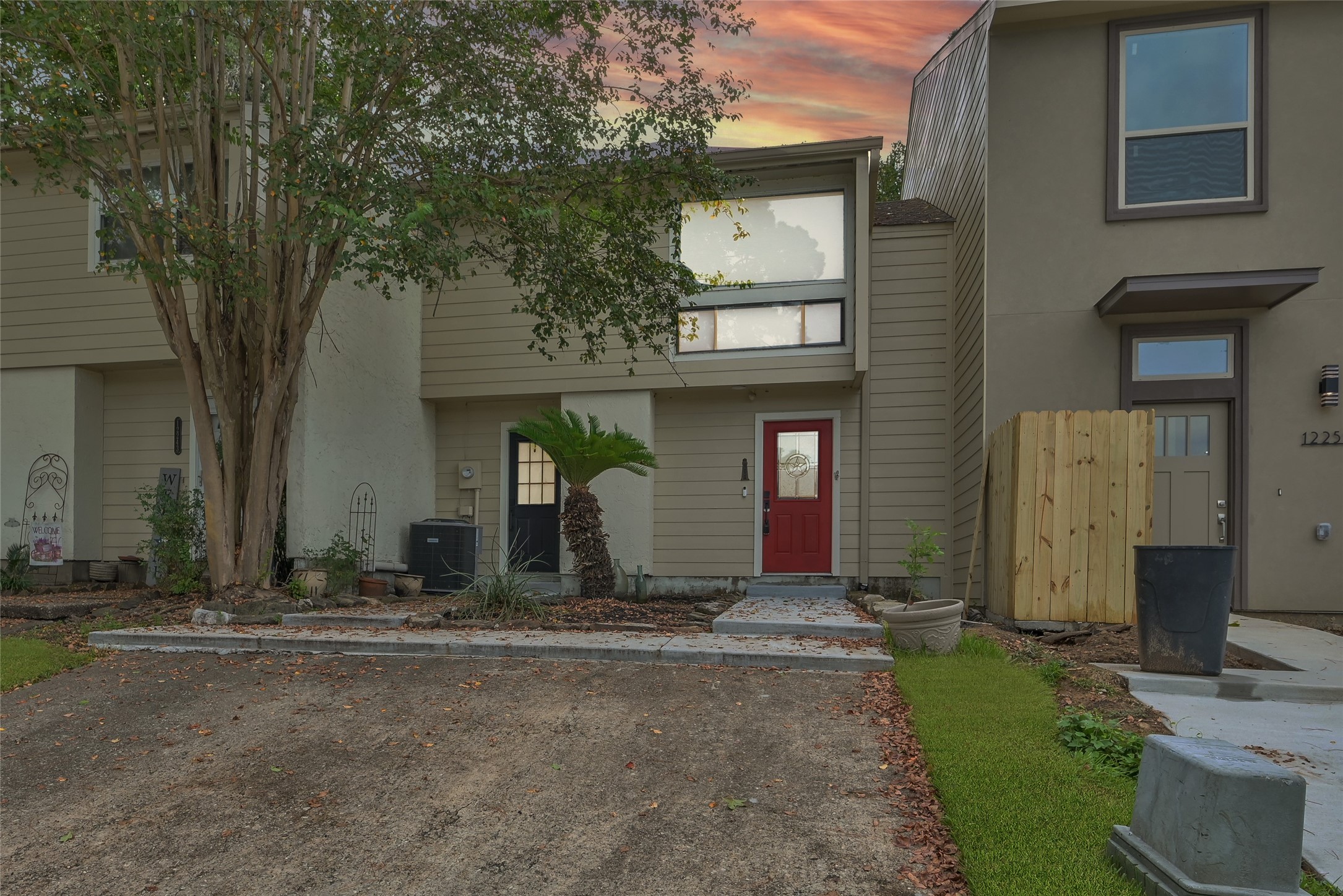 12247 Trail Hollow Drive Property Photo 1