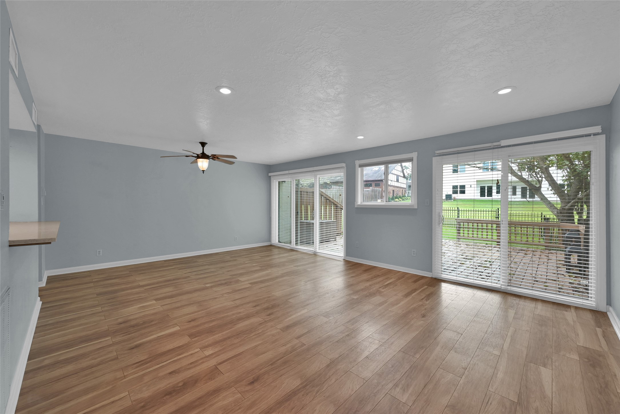 12247 Trail Hollow Drive Property Photo 9