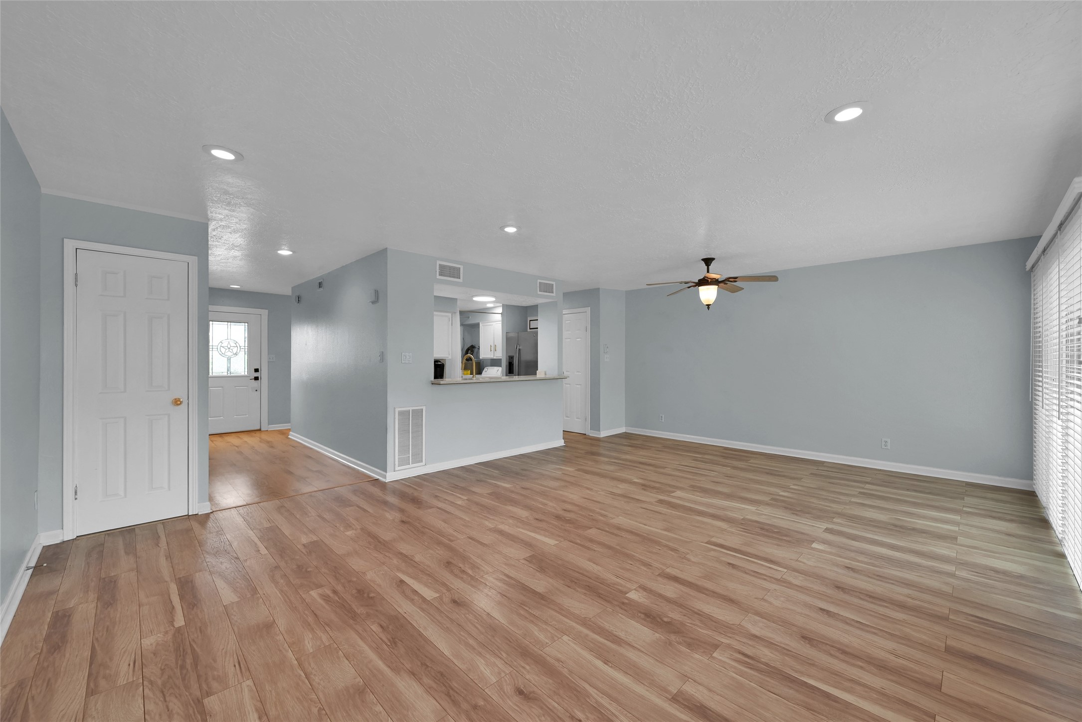 12247 Trail Hollow Drive Property Photo 10
