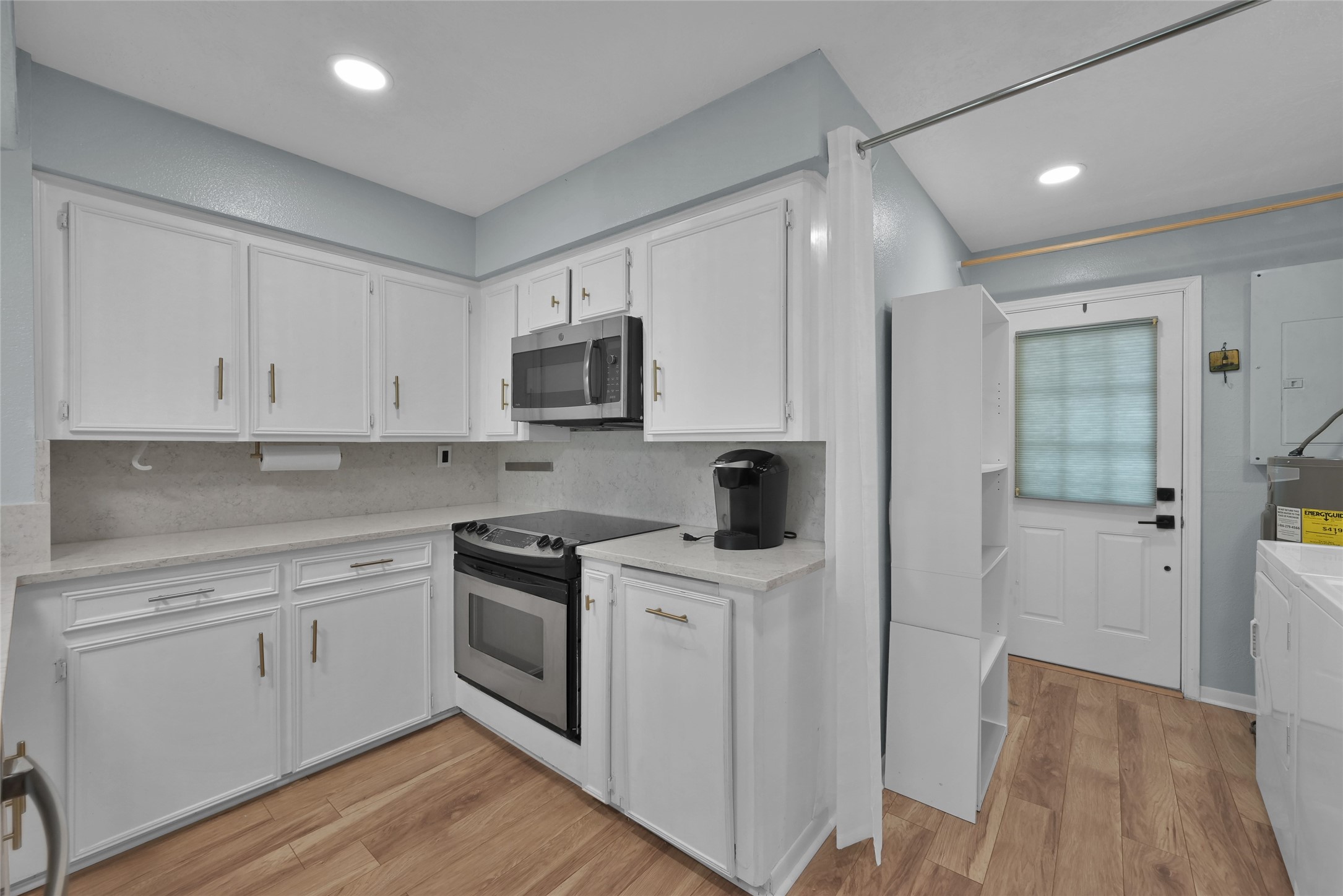 12247 Trail Hollow Drive Property Photo 14