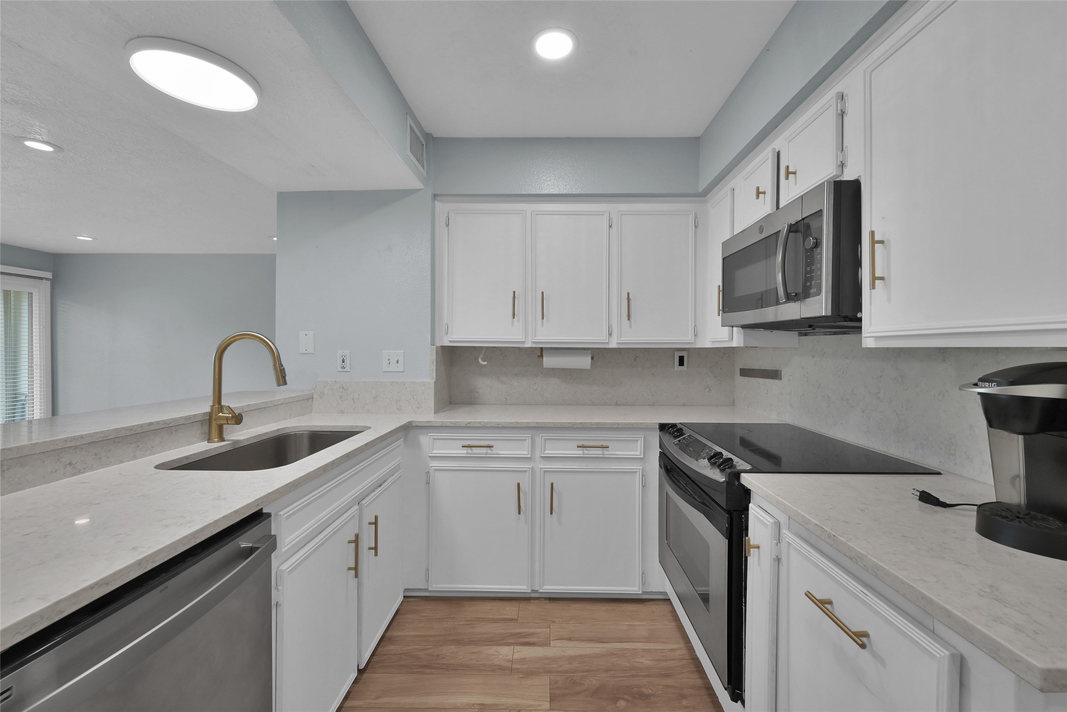 12247 Trail Hollow Drive Property Photo 15