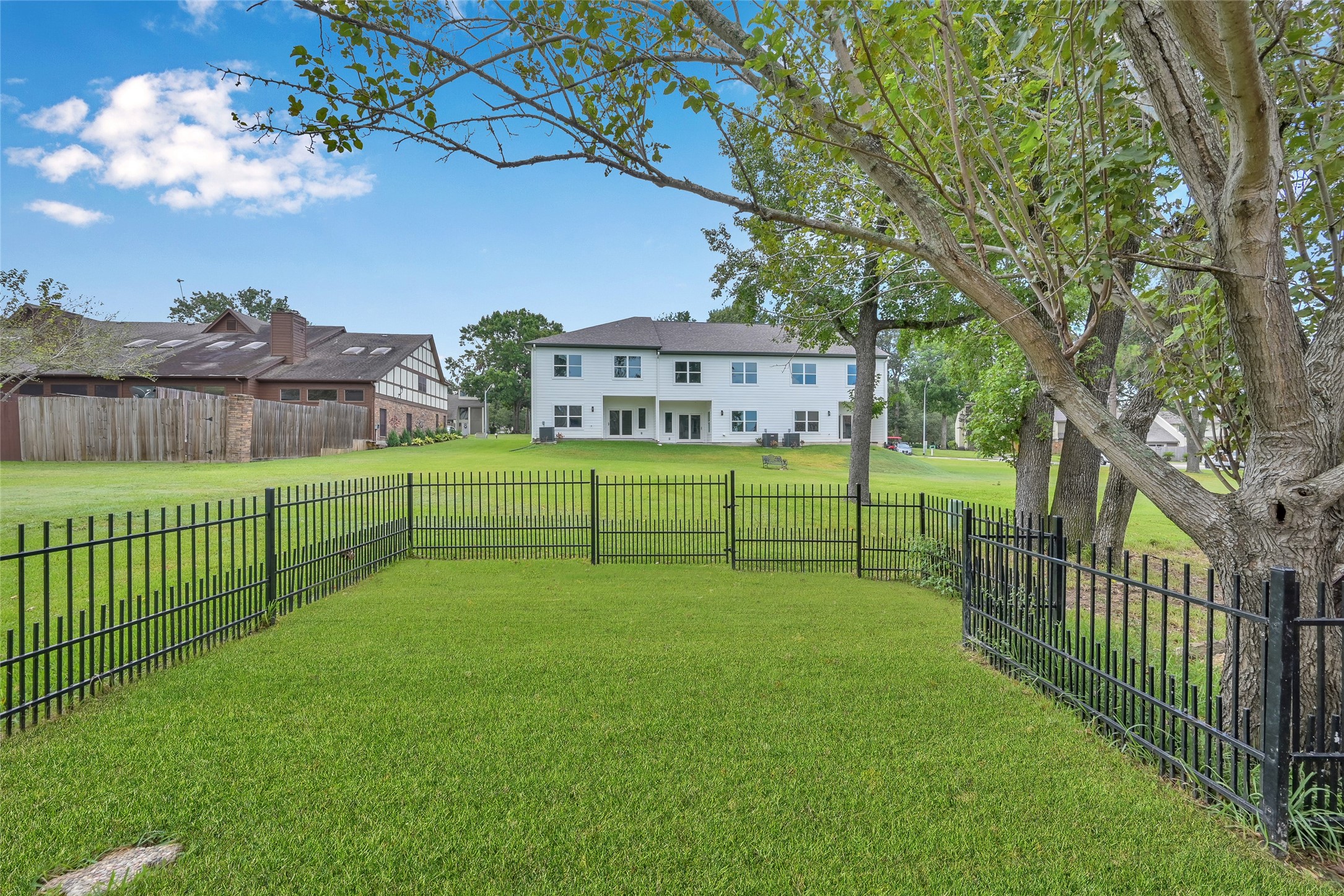12247 Trail Hollow Drive Property Photo 35