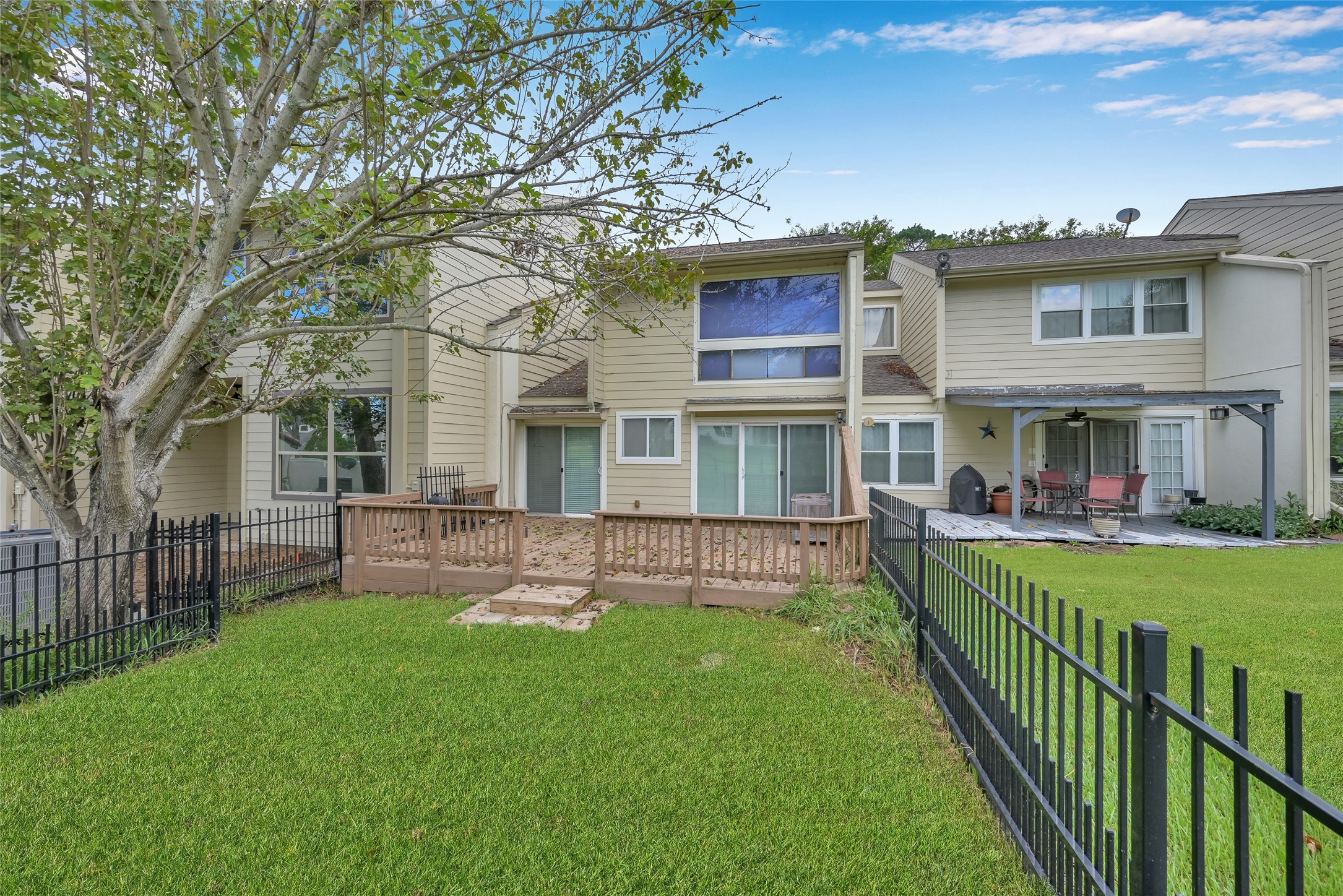 12247 Trail Hollow Drive Property Photo 36