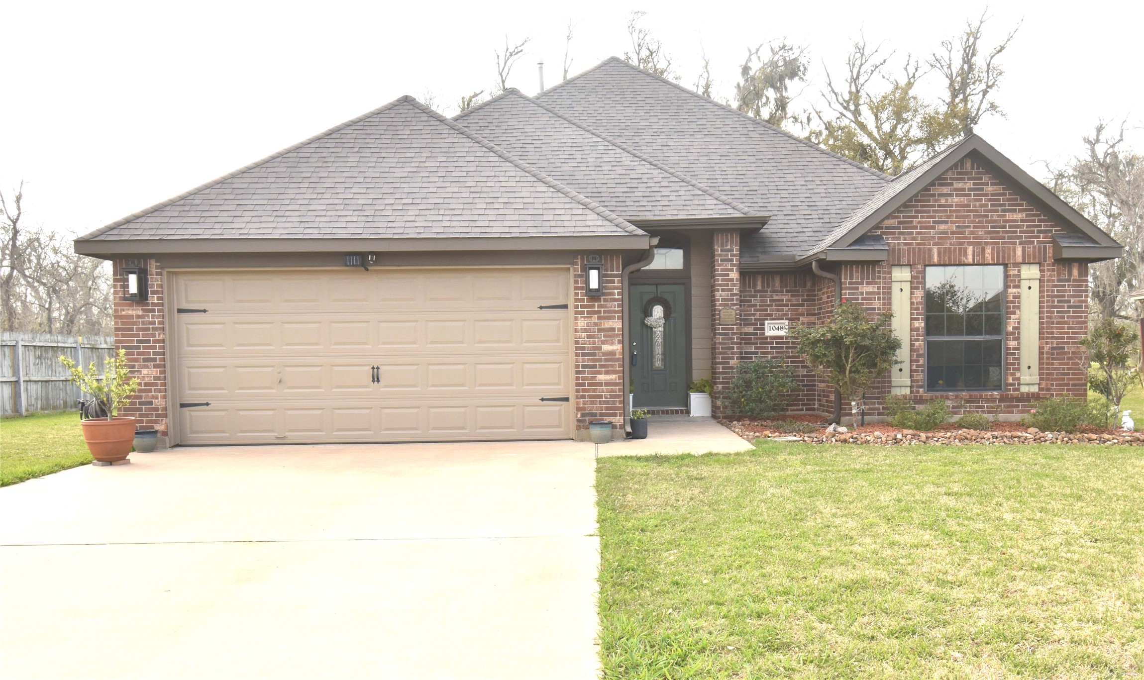 1048 Cardinal Drive Property Photo