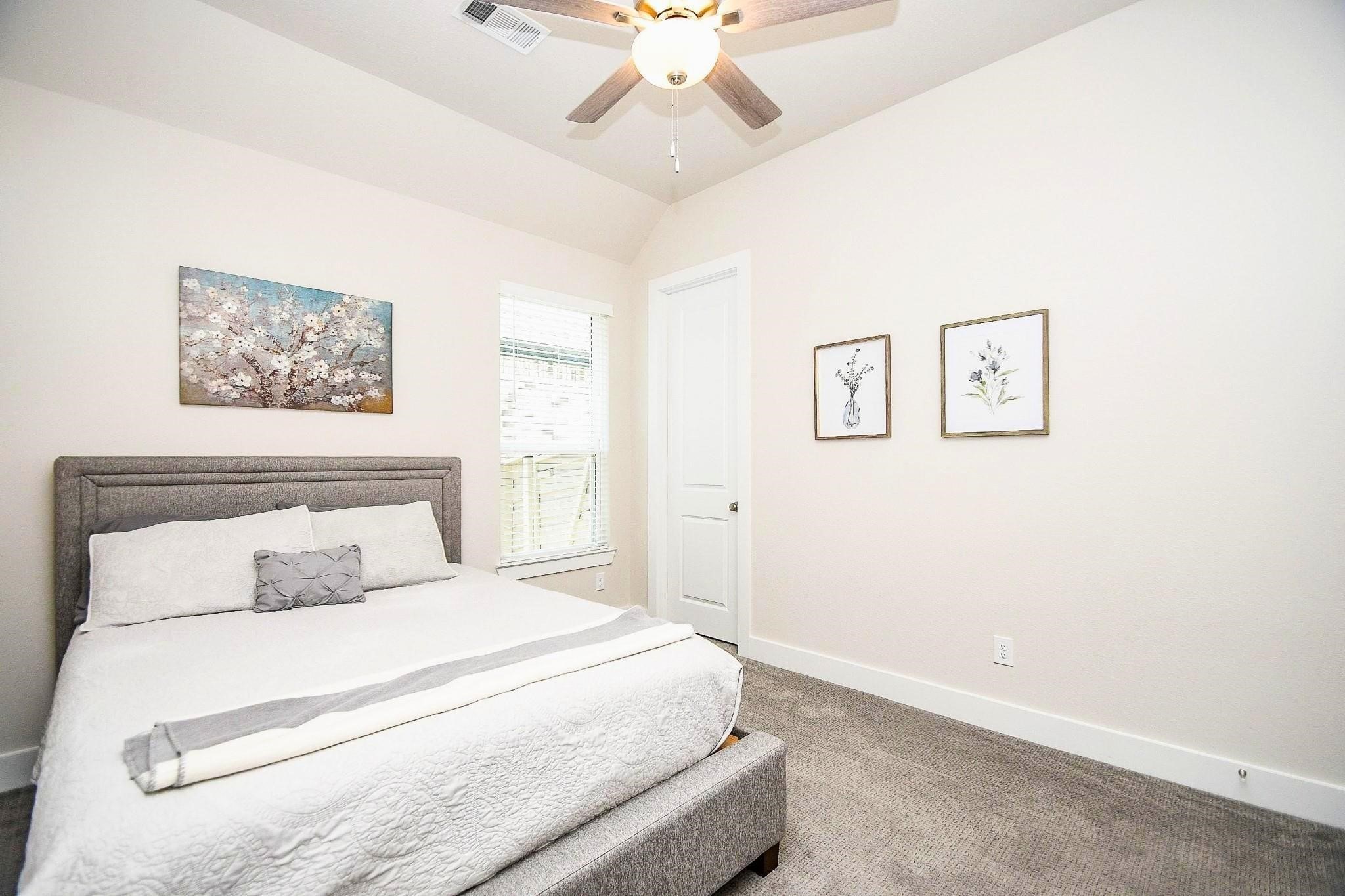 5019 Golden Peach Road Property Photo 5