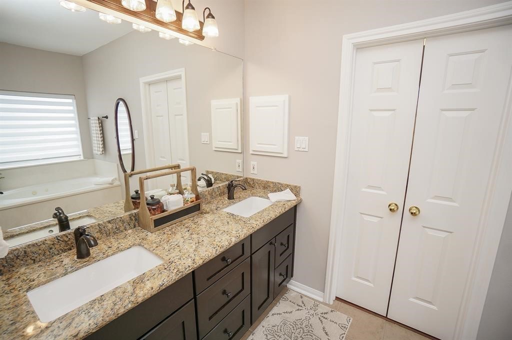 16531 Village View Trail Property Photo 19