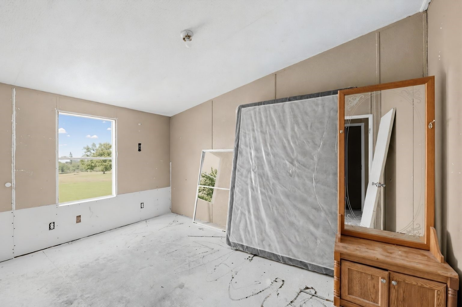 104 Lone Oak Circle Property Photo 14