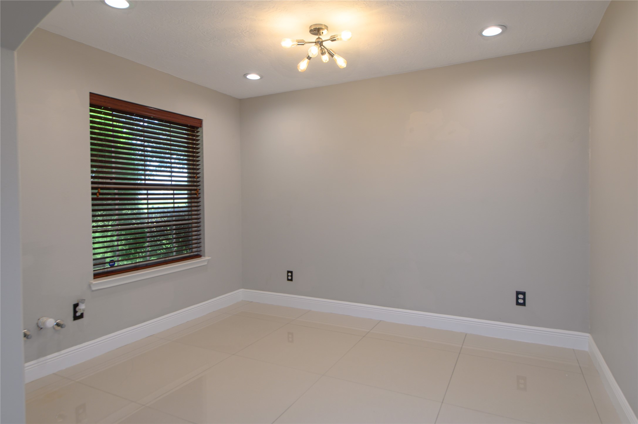 2303 Amber Wheat Court Property Photo 3