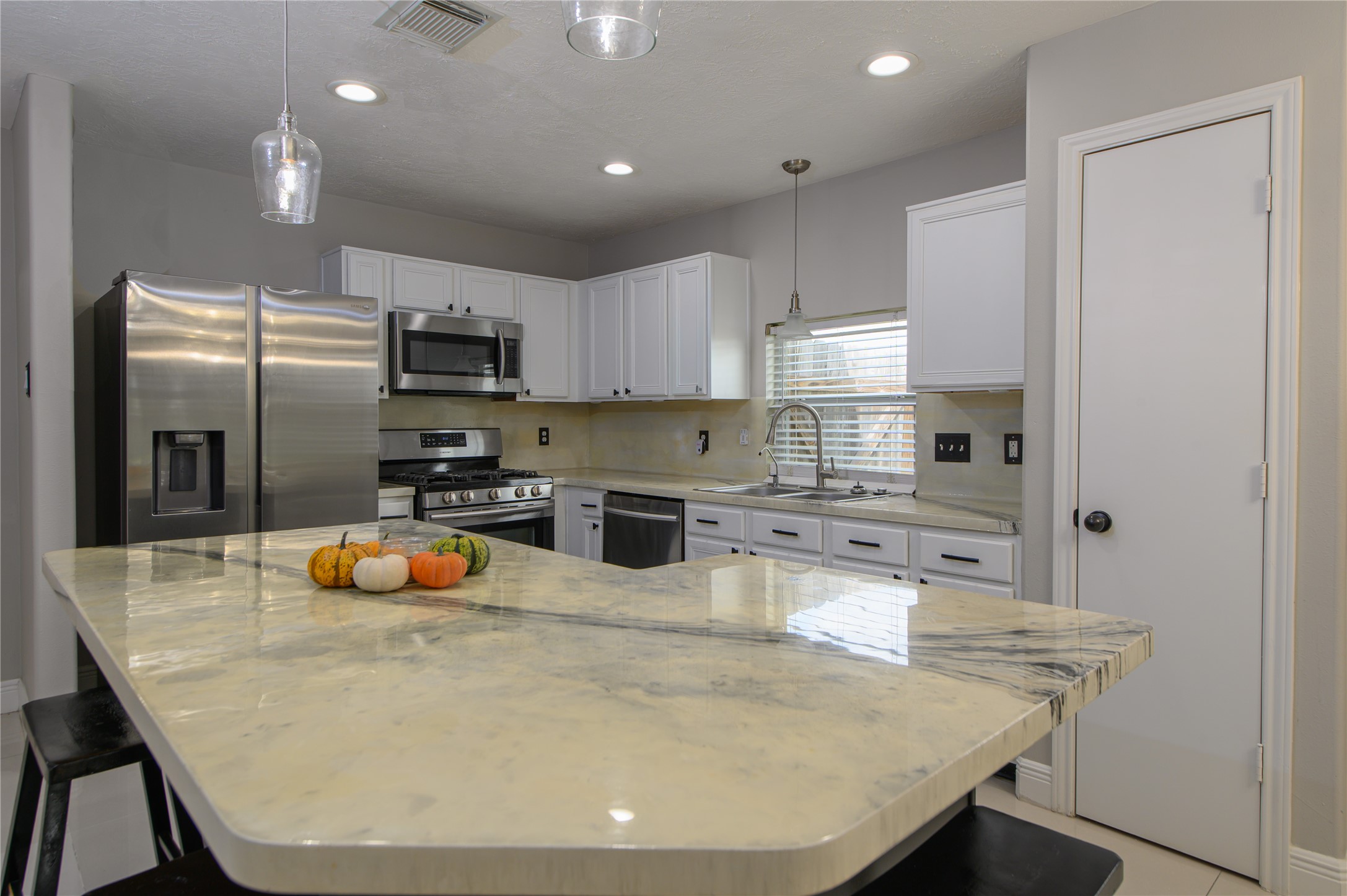 2303 Amber Wheat Court Property Photo 5