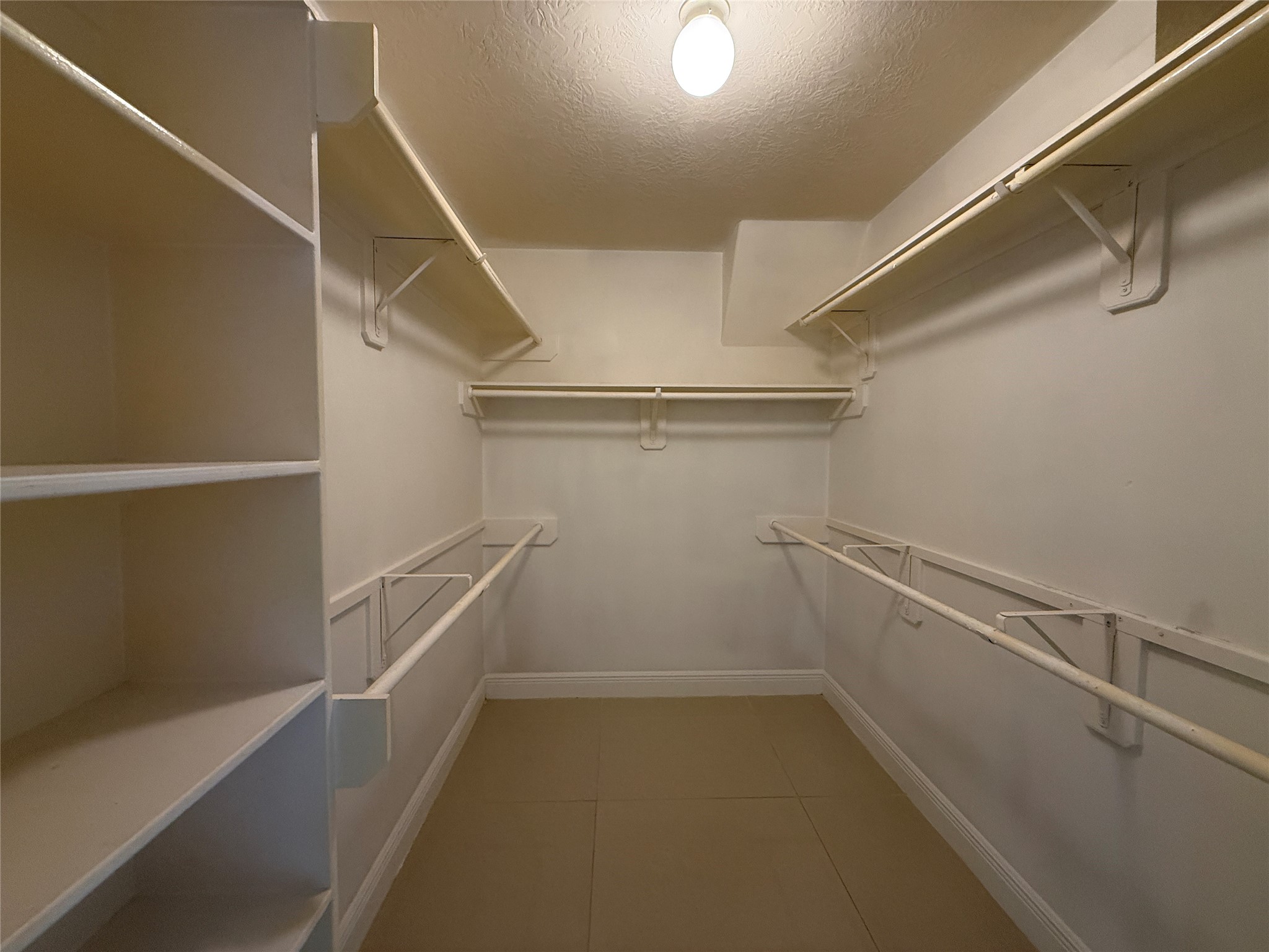 2303 Amber Wheat Court Property Photo 14
