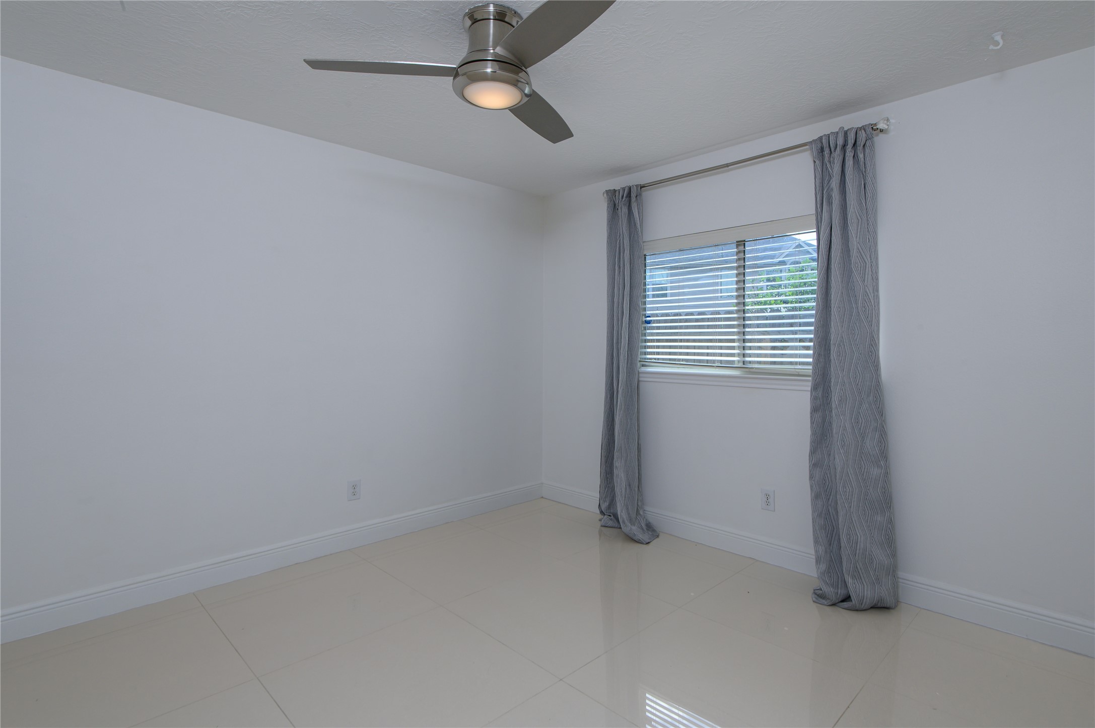 2303 Amber Wheat Court Property Photo 17