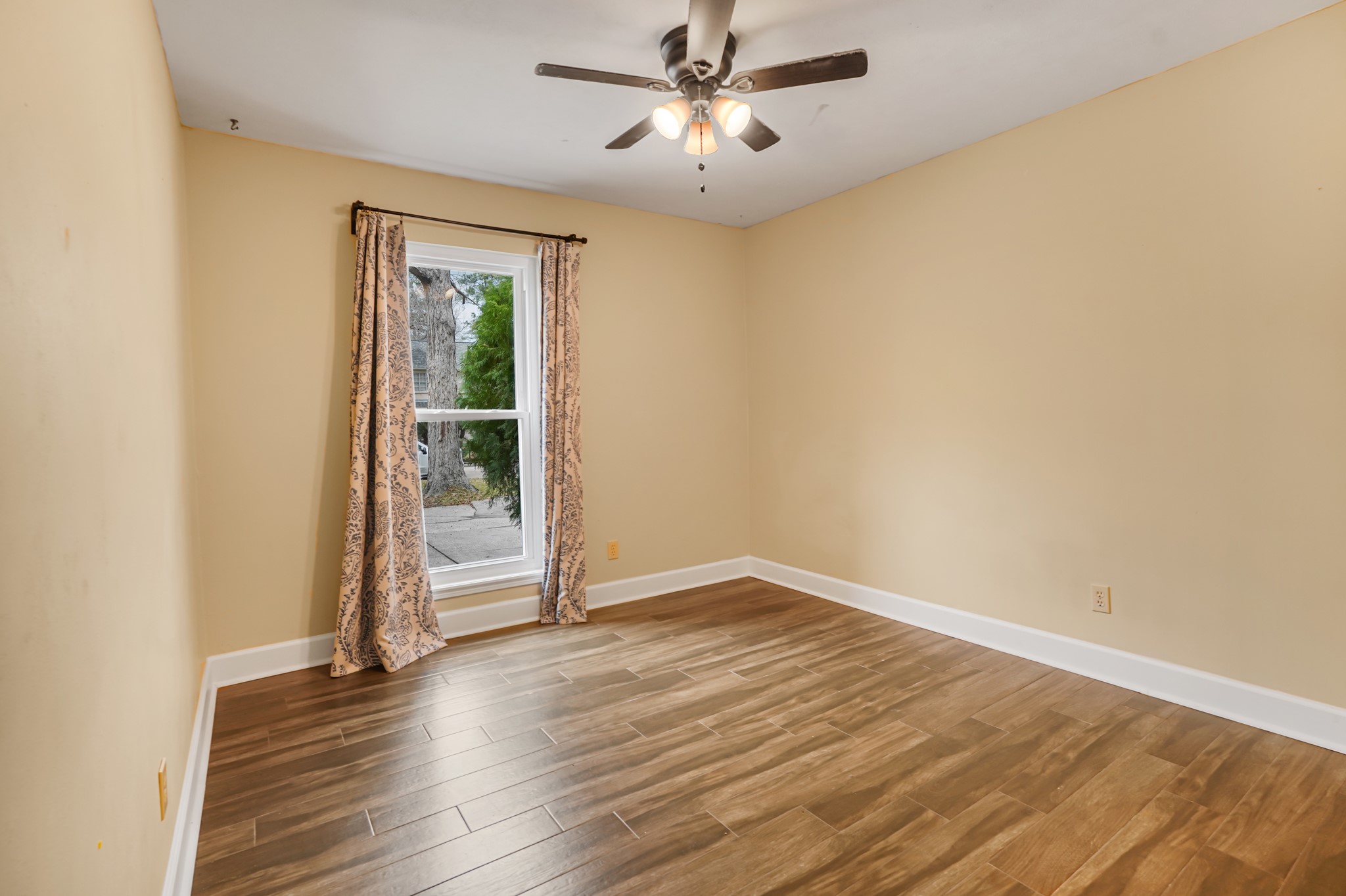 5710 Green Timbers Drive Property Photo 13