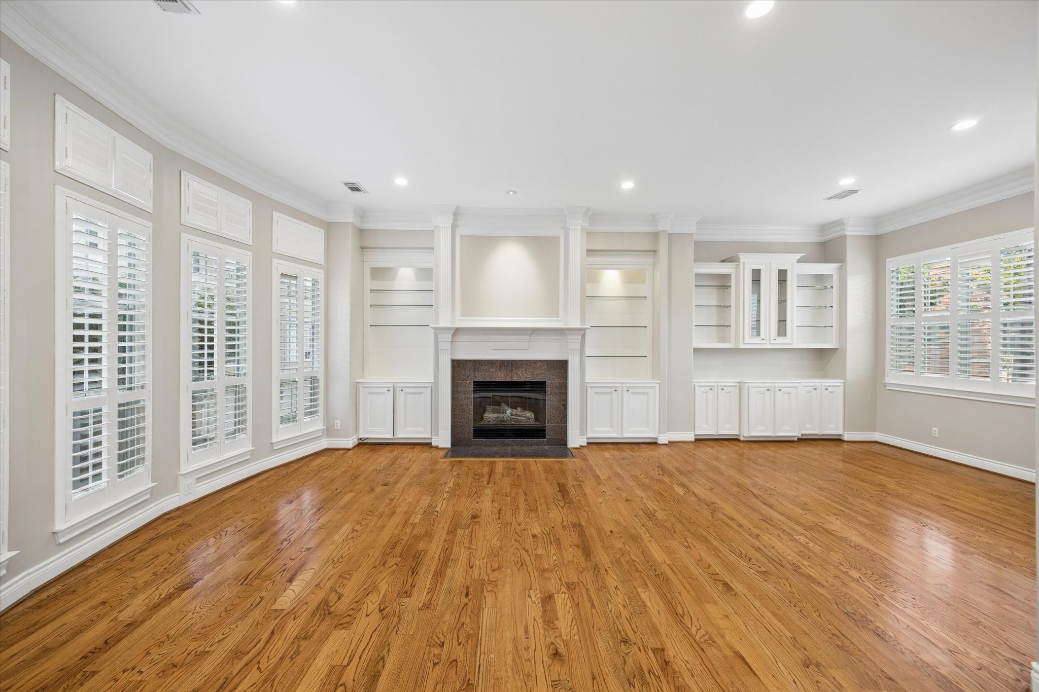 2931 Brompton Square Drive Property Photo 6