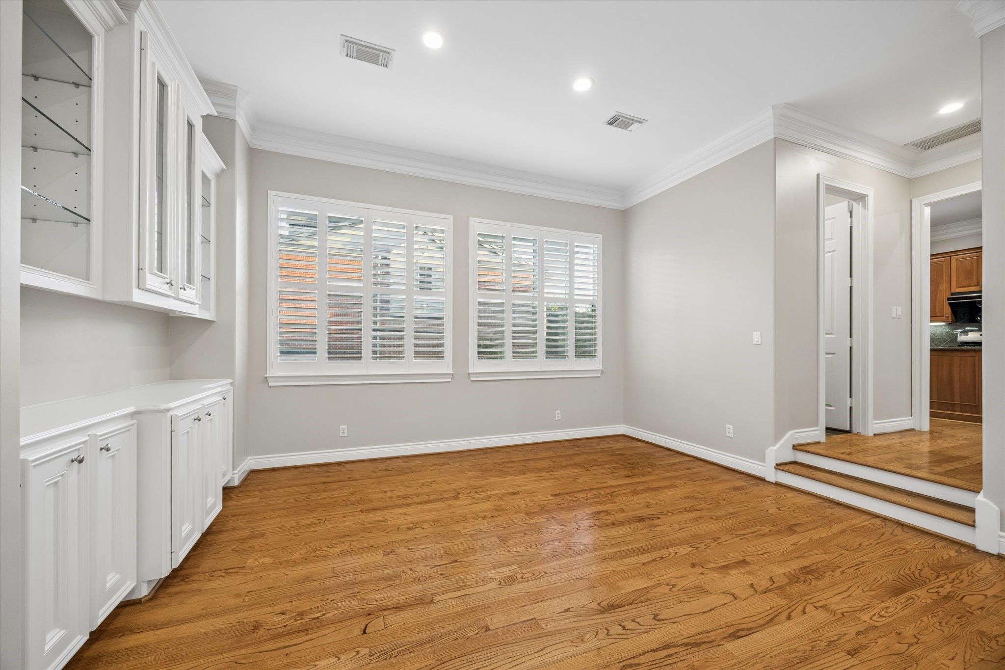 2931 Brompton Square Drive Property Photo 8