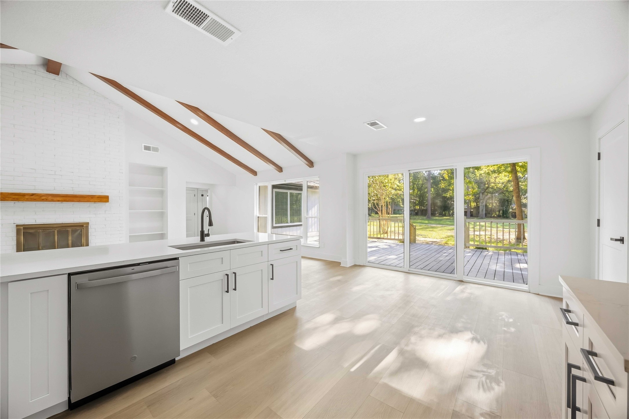 333 Rolling Hills Drive Property Photo 10