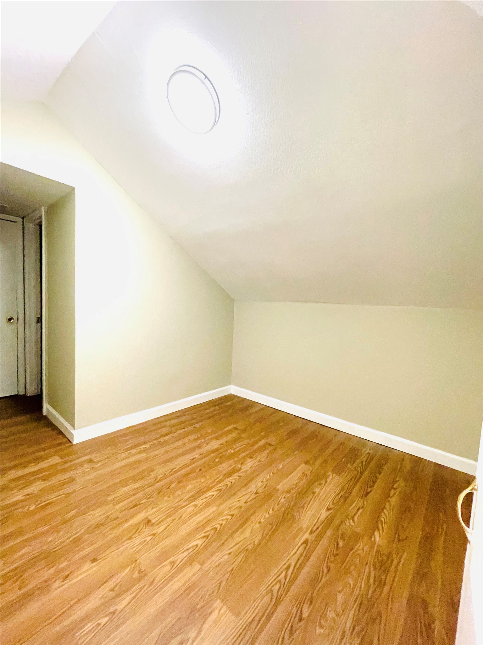 229 E Saunders Street Property Photo 10