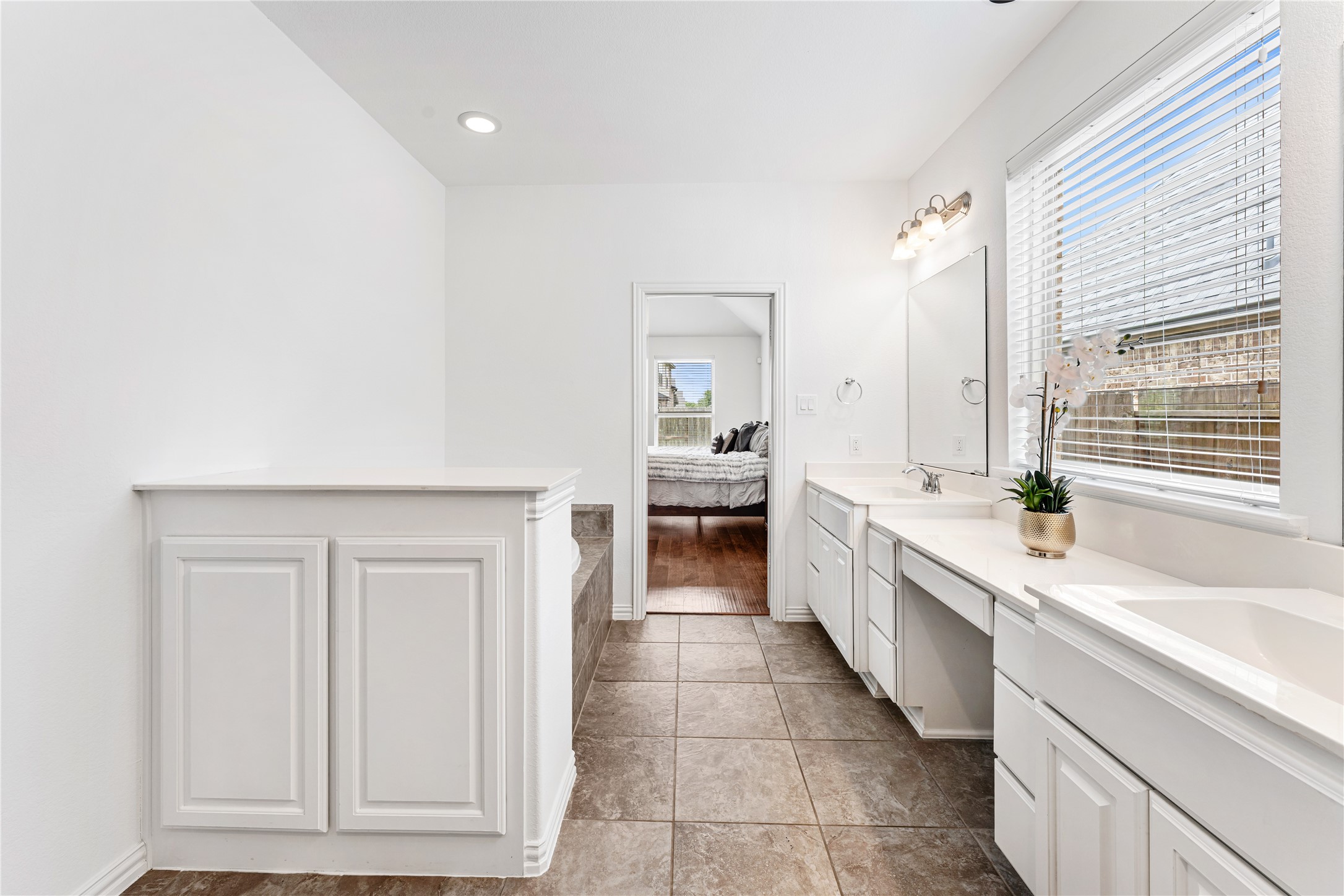 3635 Long Flower Court Property Photo 28
