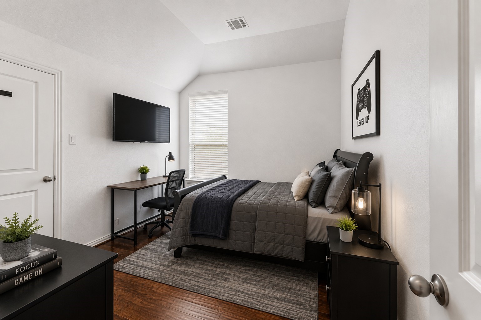 3635 Long Flower Court Property Photo 35