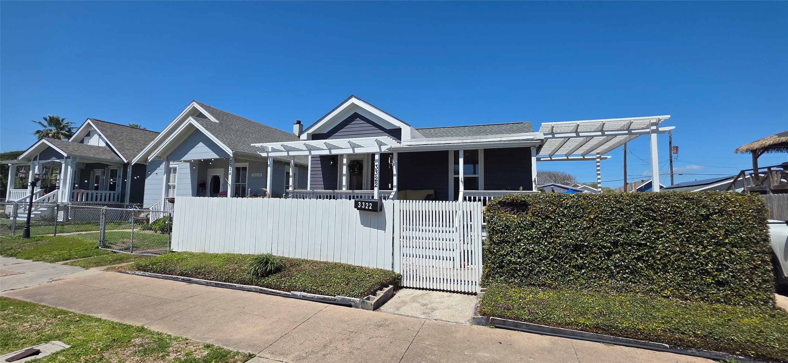 3322 Avenue R 1/2 Property Photo 1